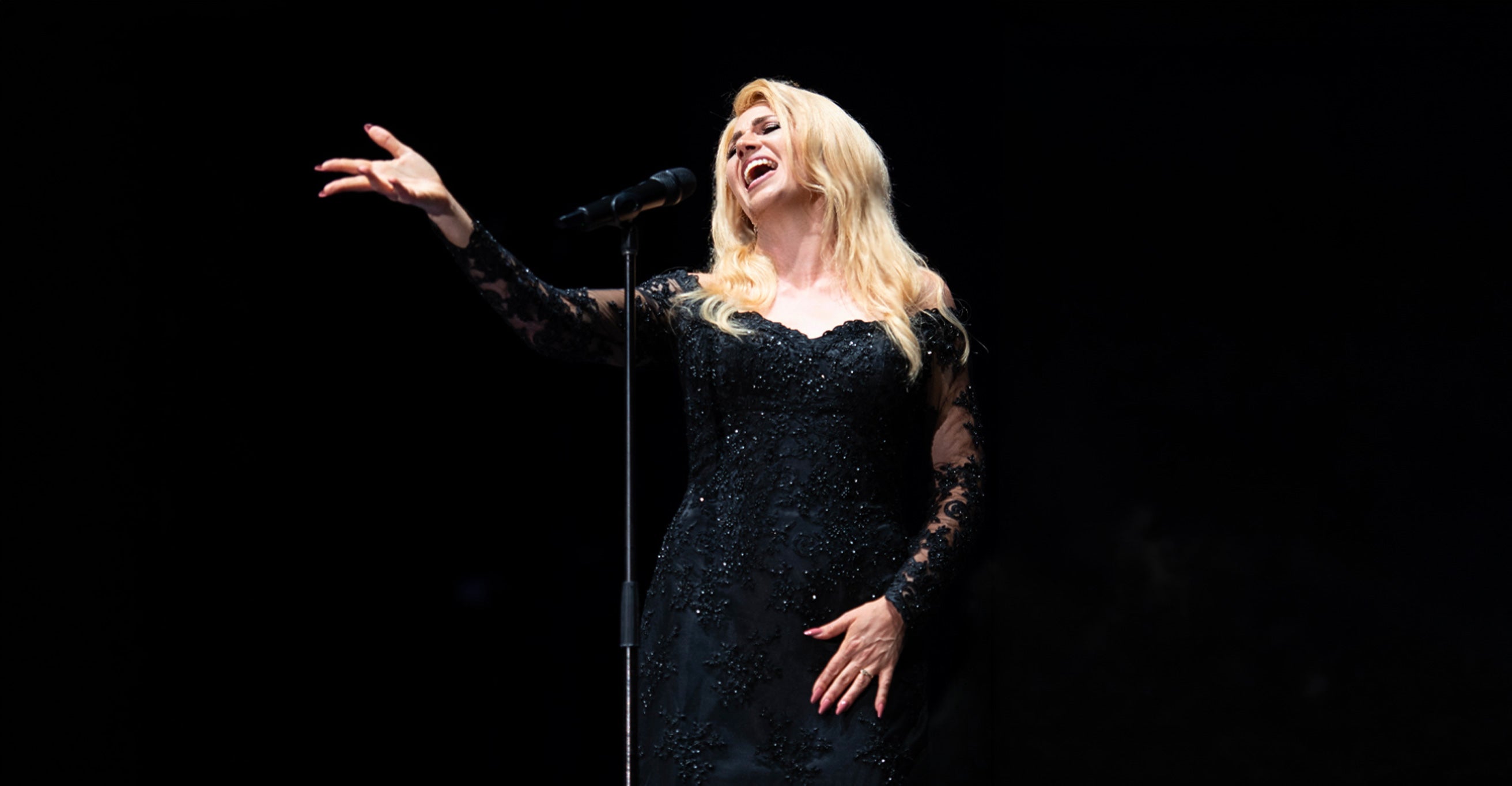 תמונה עבור Always, Adele - The Authentic Concert Experience