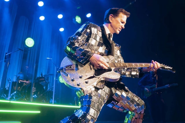 תמונה עבור Chris Isaak