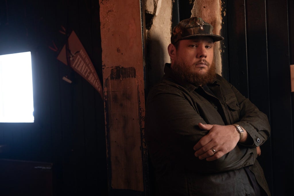 Изображение для Luke Combs - My Kinda Saturday Night Tour