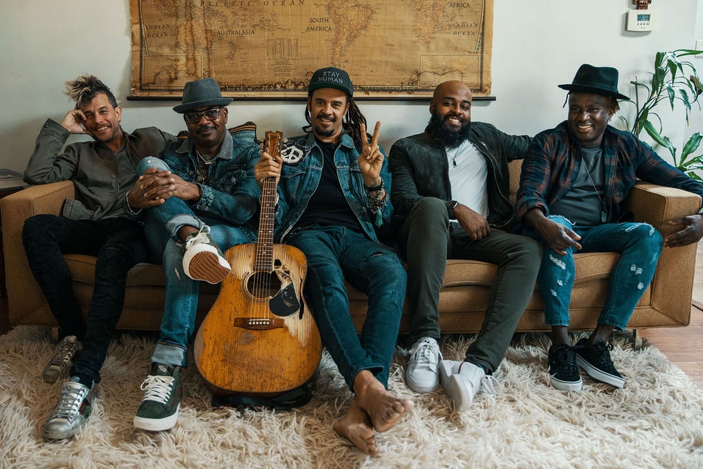 תמונה עבור Michael Franti & Spearhead with special guest Trevor Hall
