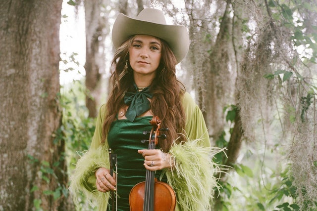 Picture for Sierra Ferrell - Shoot For The Moon Tour