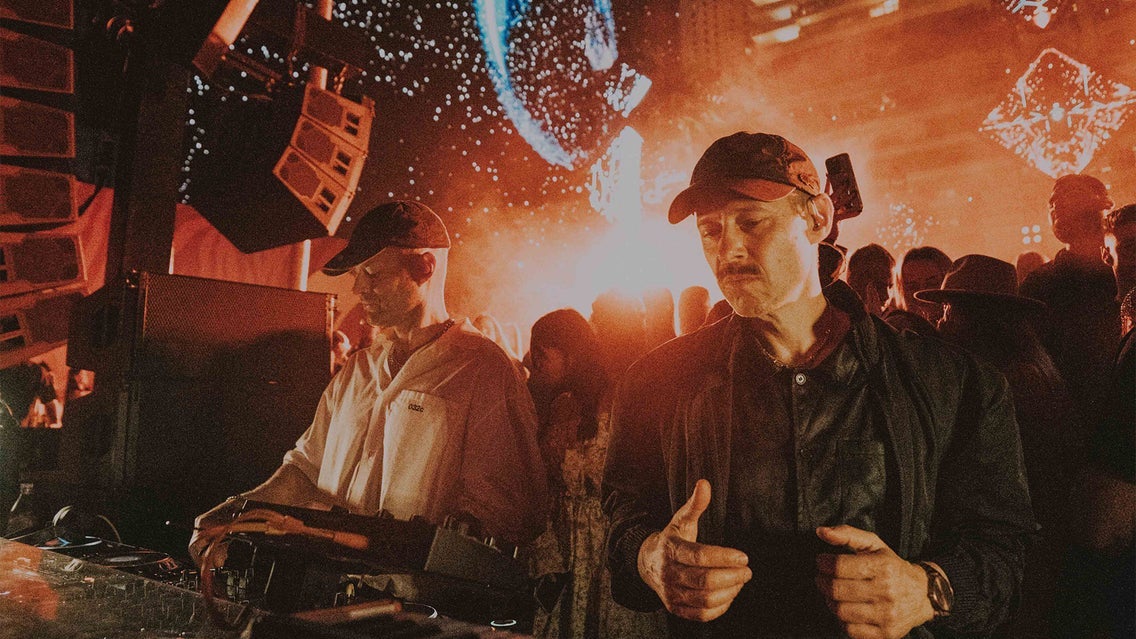 תמונה עבור WHOMADEWHO | THE MOMENT