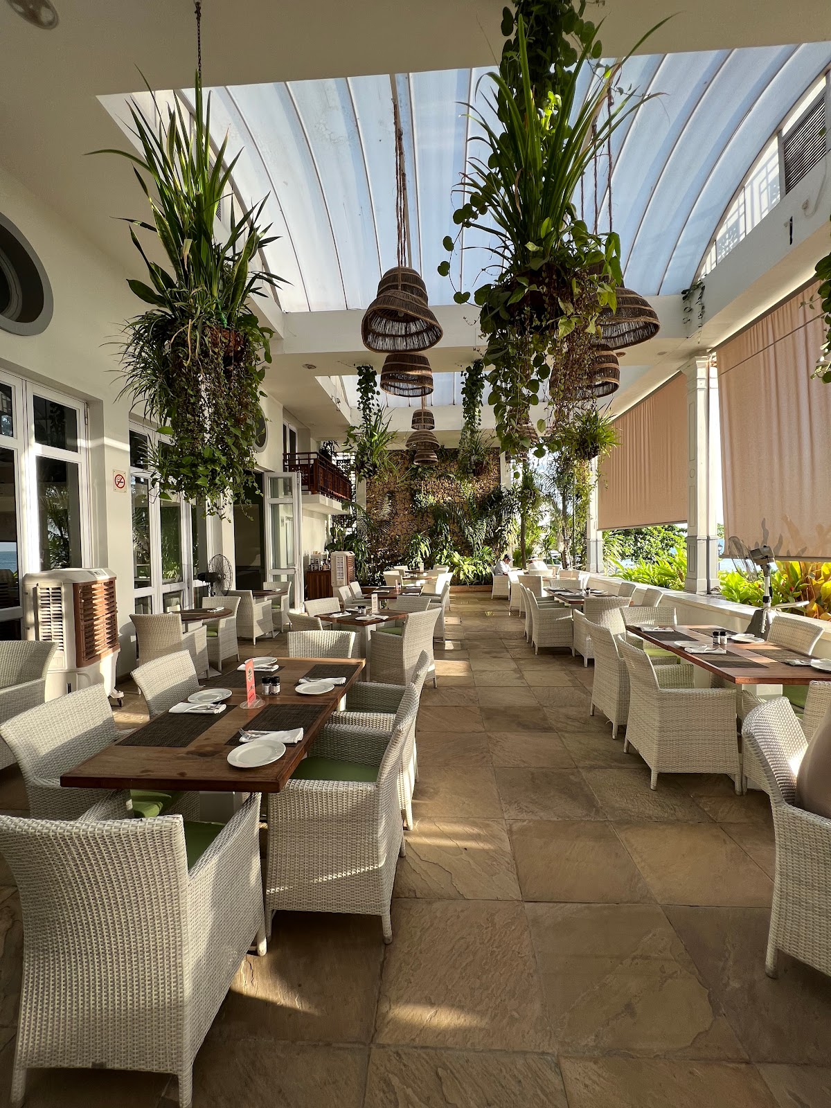 תמונה עבור 6 Degrees South Grill and Wine Bar