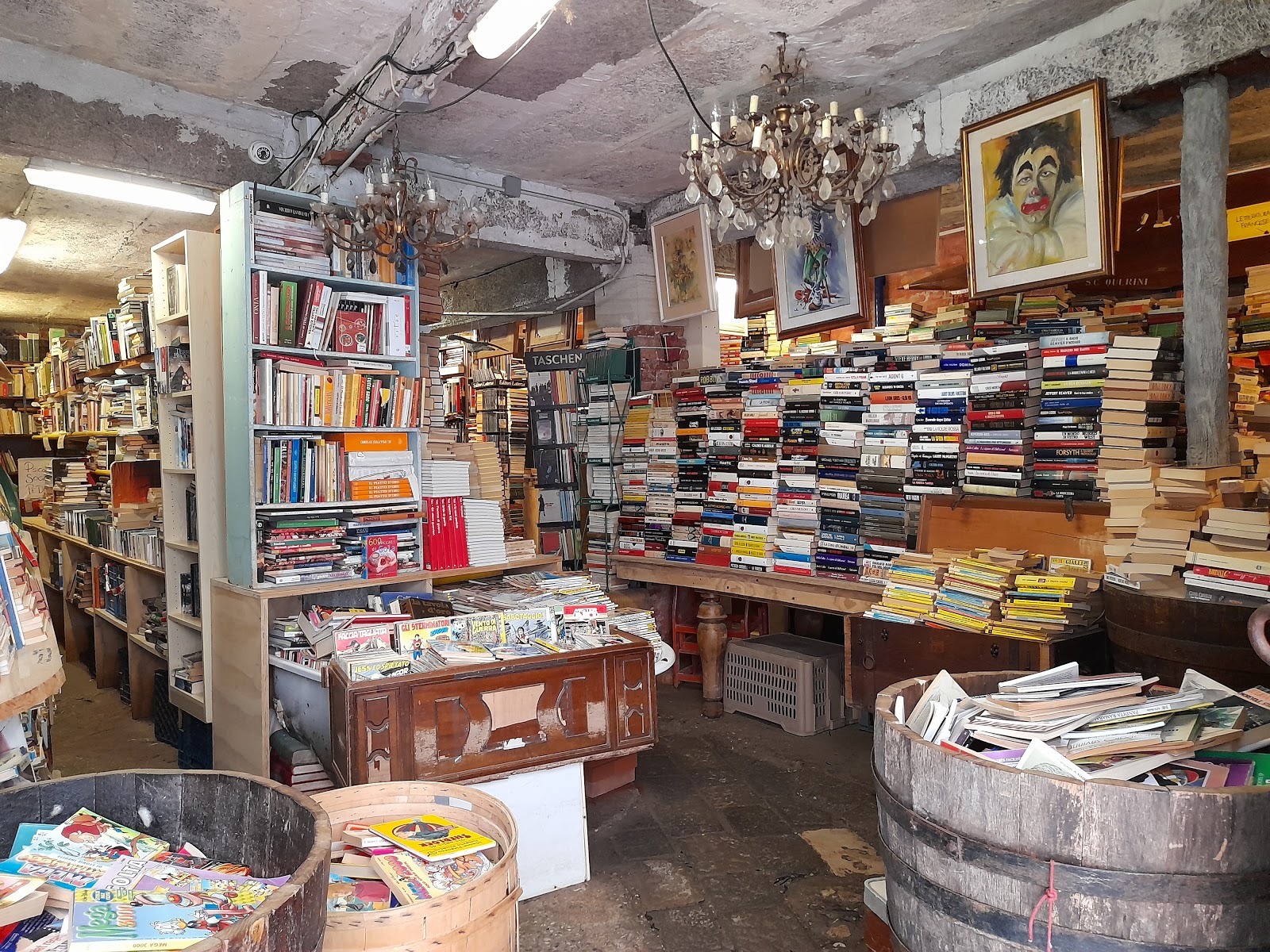 Picture for Acqua Alta Bookshop, Venice