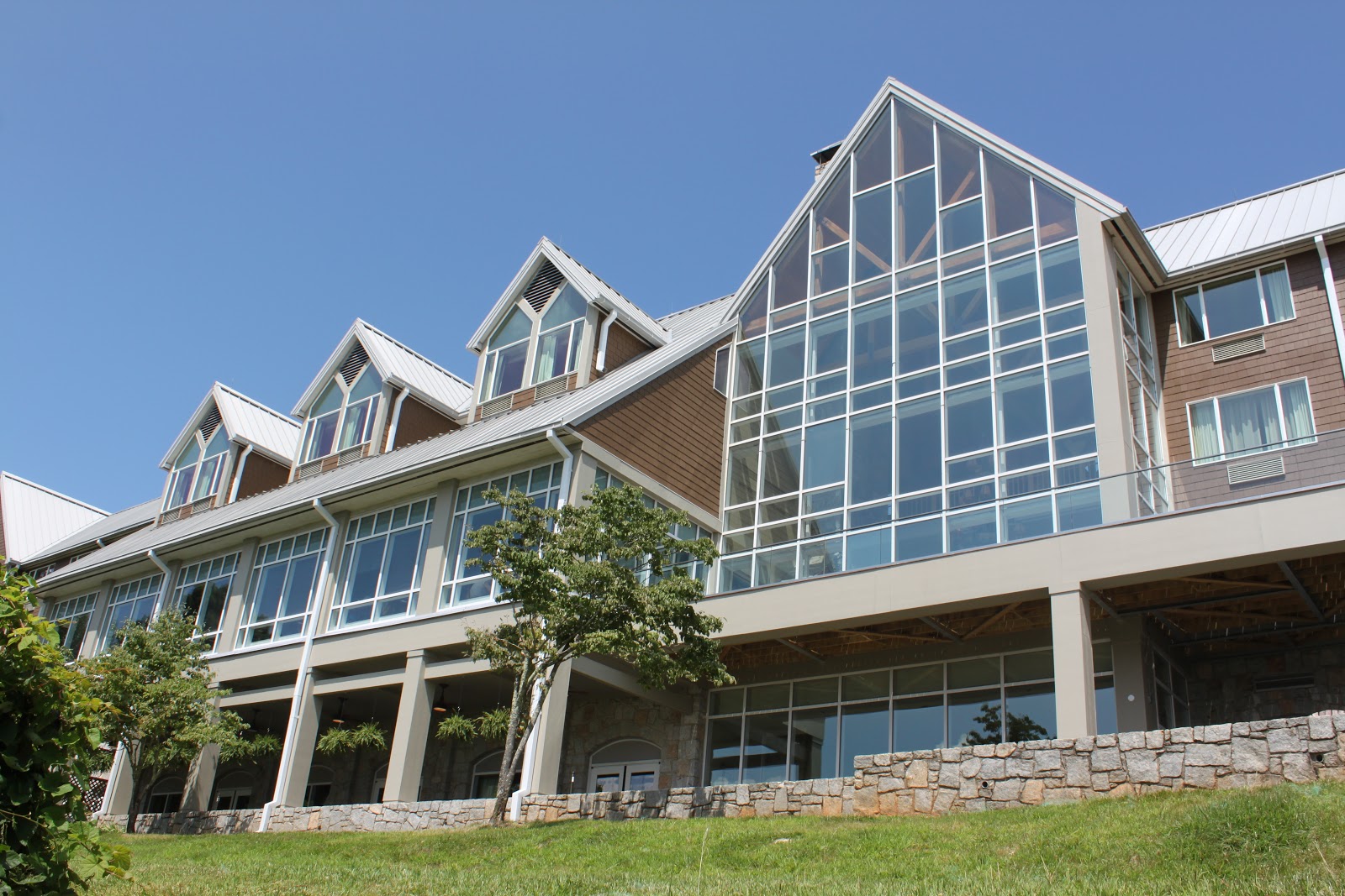 Amicalola Falls State Park Lodge