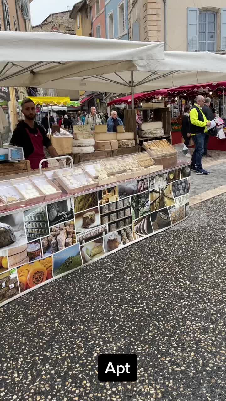 Apt (Saturday market)