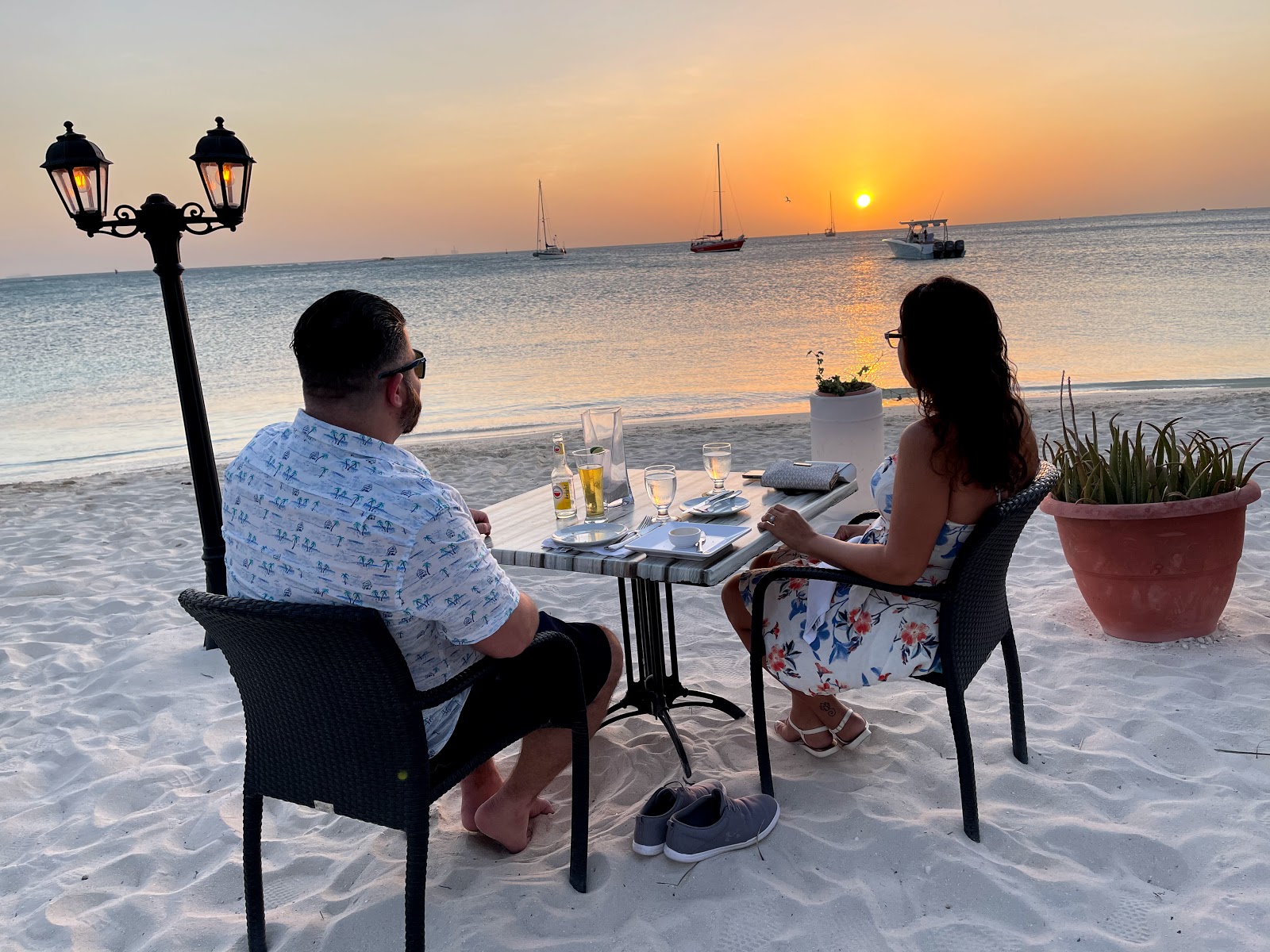 Picture for Barefoot Restaurant