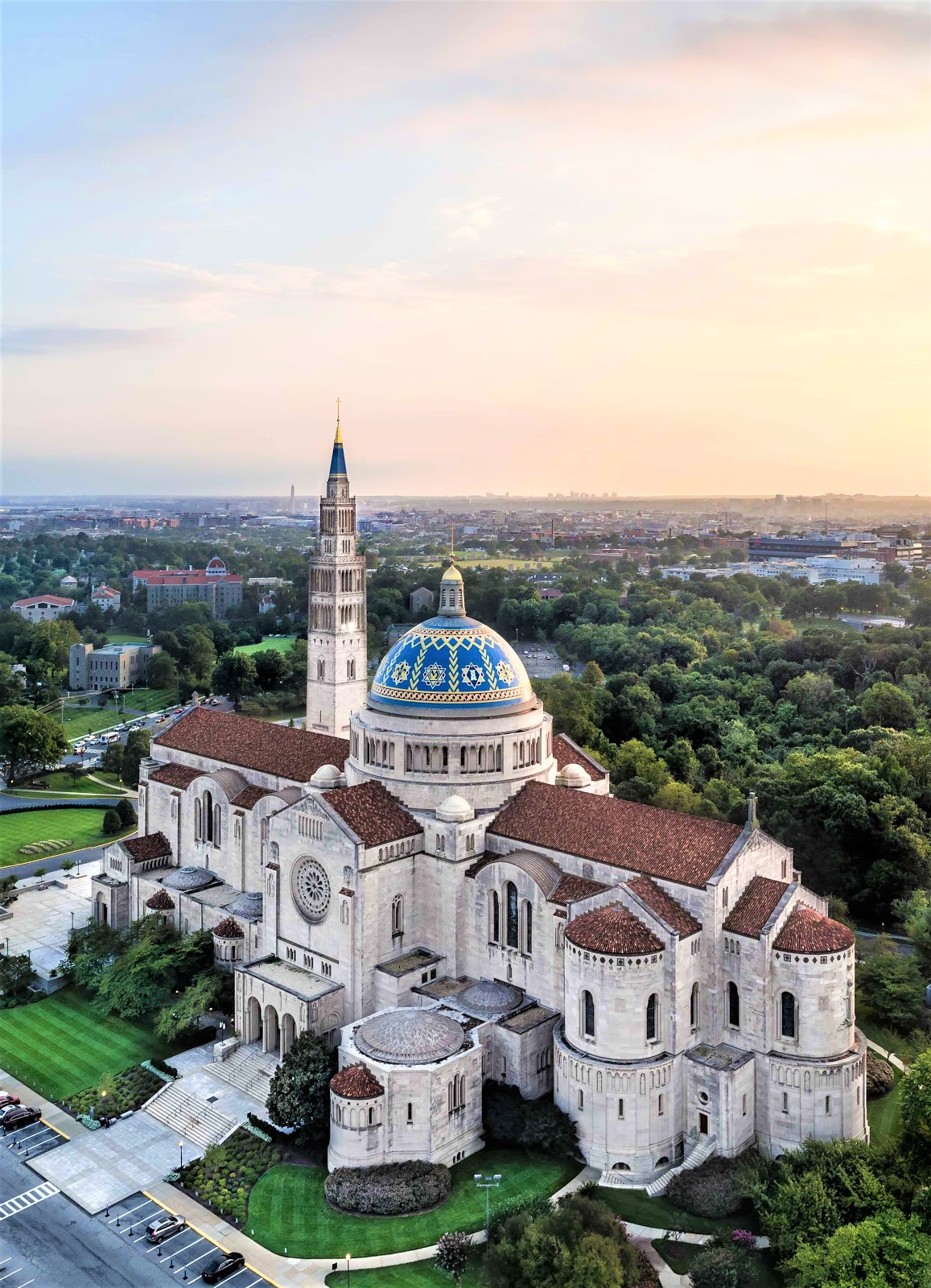 הבזיליקה של האומה (Basilica of the National Shrine of the Immaculate Conception)