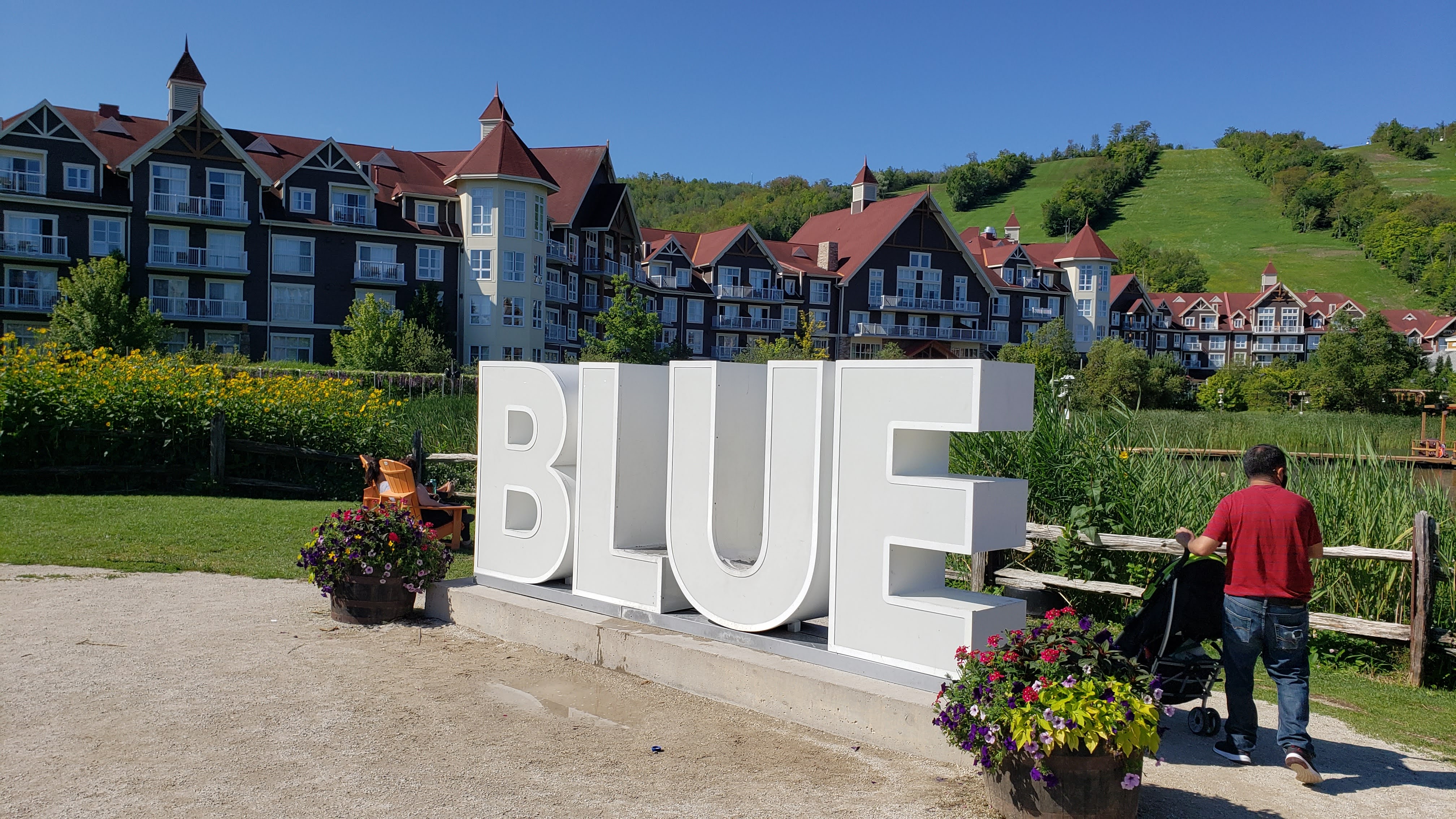עיירת בלו מאונטיין (Blue Mountain)