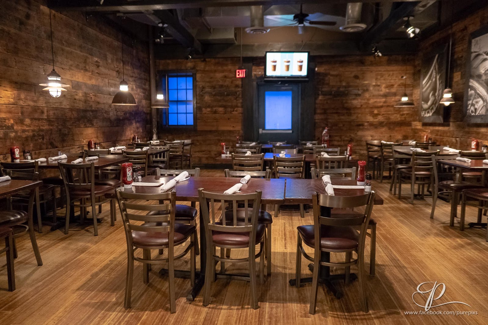 Picture for The Blue Tractor BBQ & Brewery