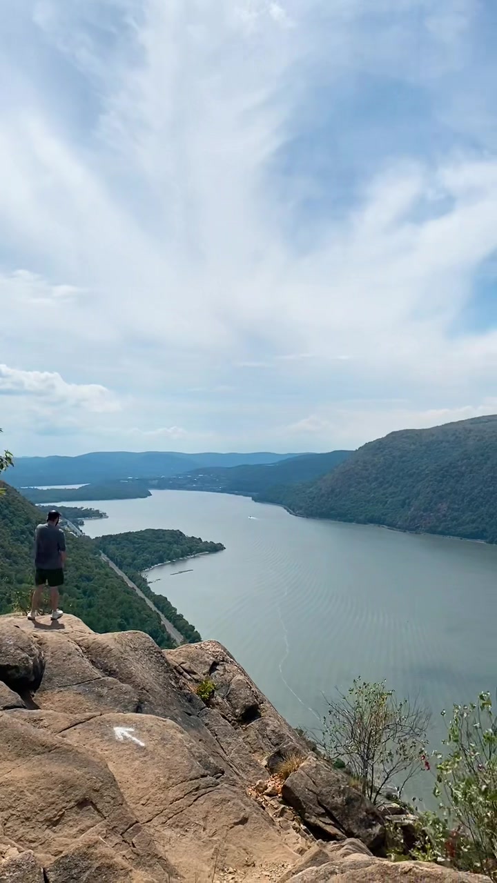 Breakneck Ridge