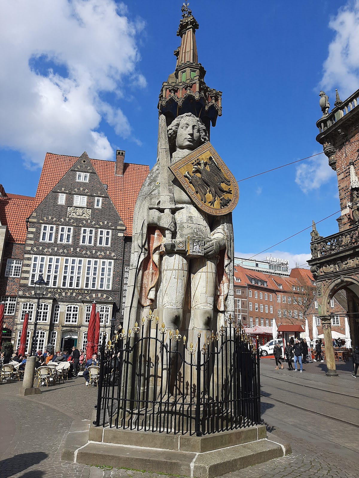 Bremer Marktplatz (Market Square) and Roland Statue