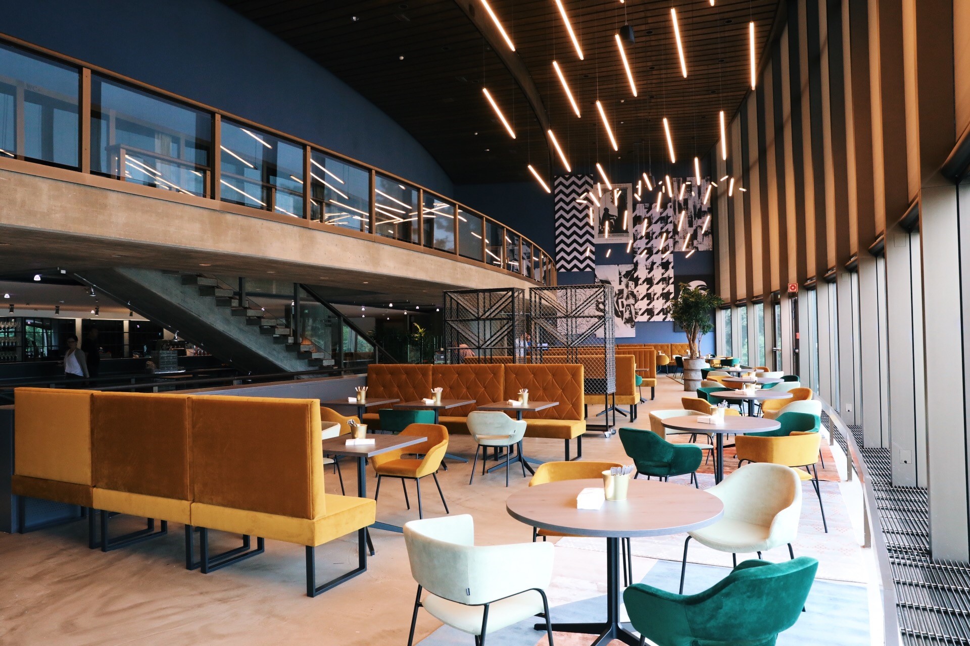 תמונה עבור Brucknerhaus Restaurant