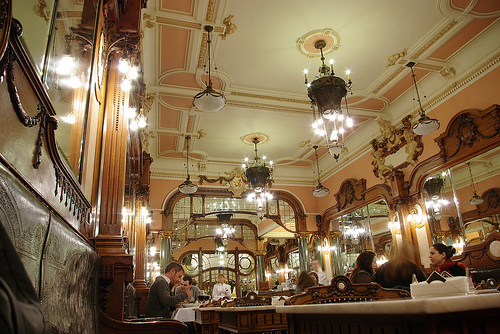 Picture for Cafe Majestic