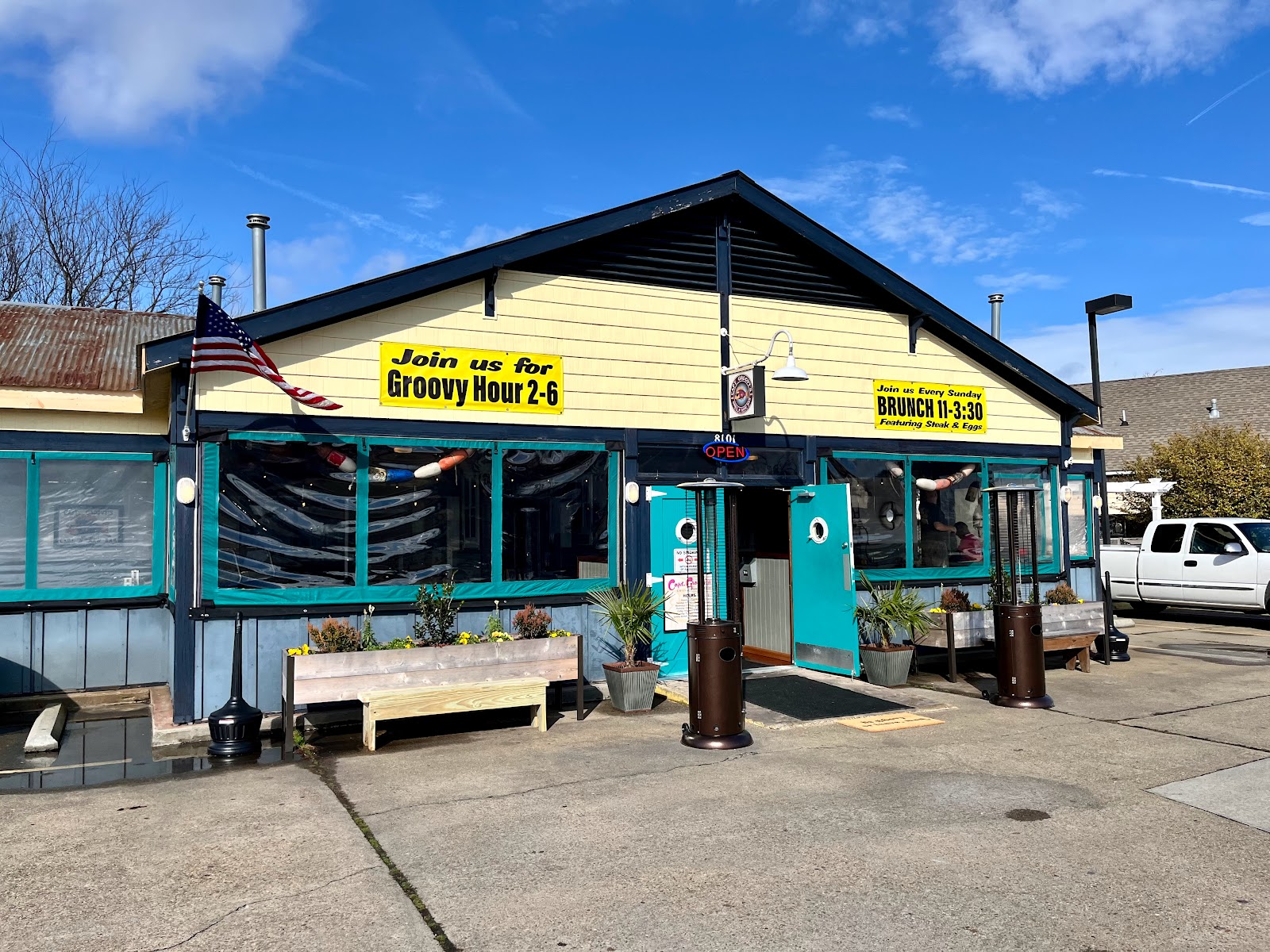 Picture for Captain Groovy's Grill & Raw Bar