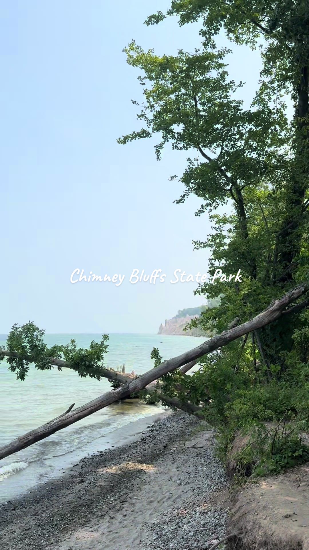 Chimney Bluffs State Park