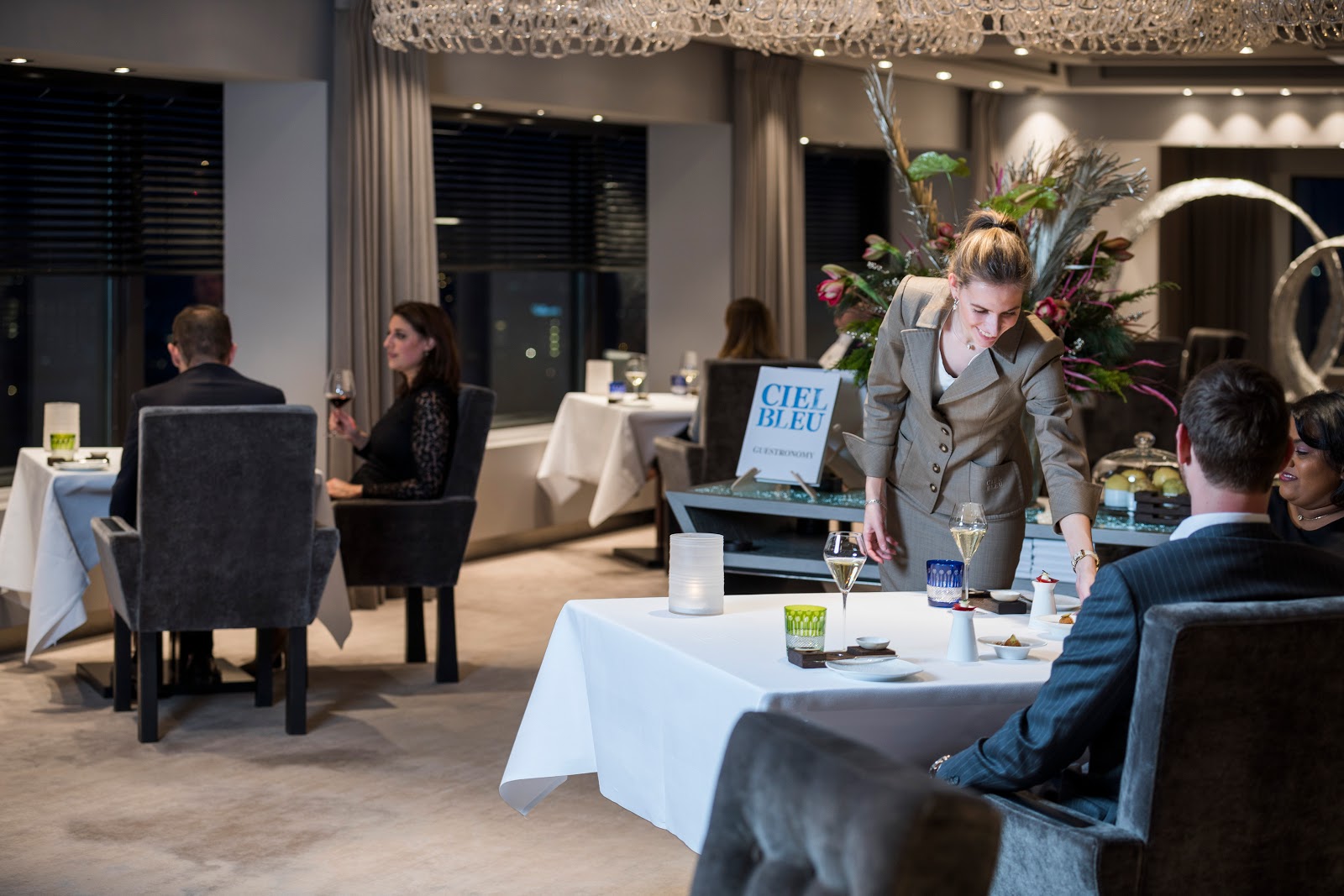 תמונה עבור Restaurant Ciel Bleu