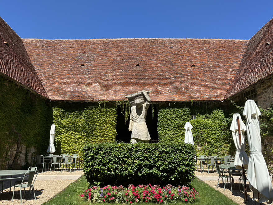 Clos de Vougeot (historic château)