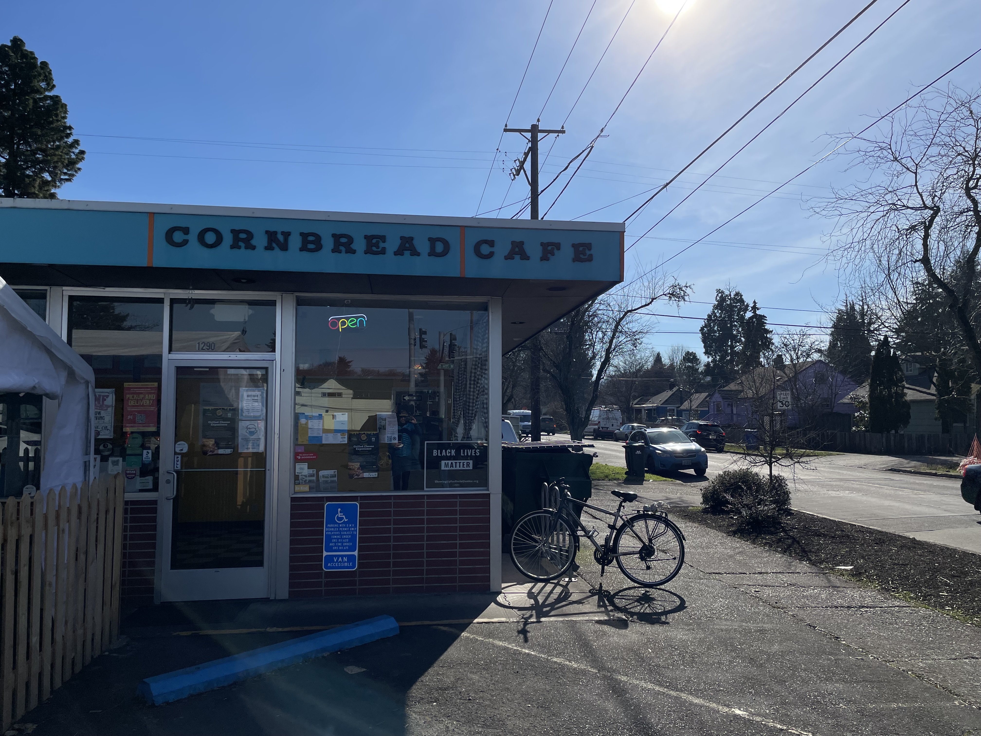 תמונה עבור Cornbread Cafe