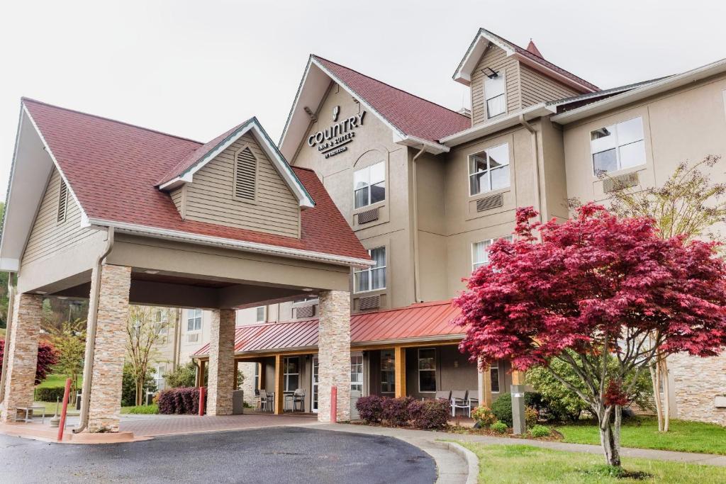 Country Inn & Suites by Radisson, Dahlonega, GA