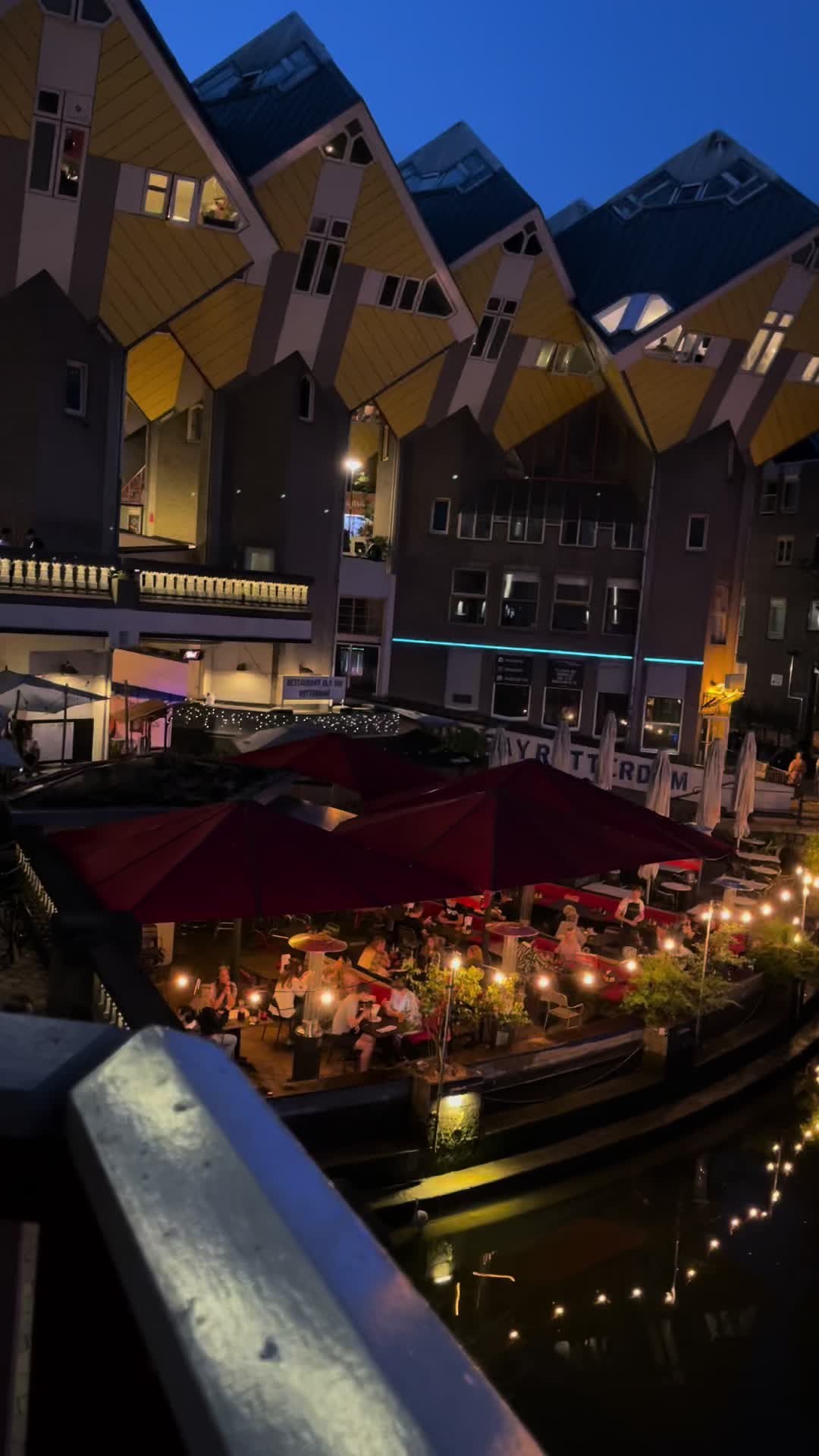 Cube Houses (Kubuswoningen)
