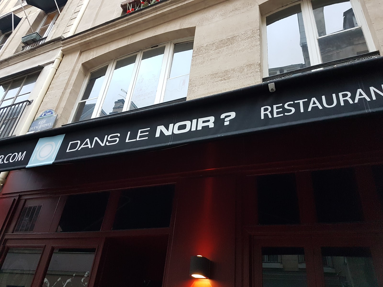 Picture for Dans Le Noir
