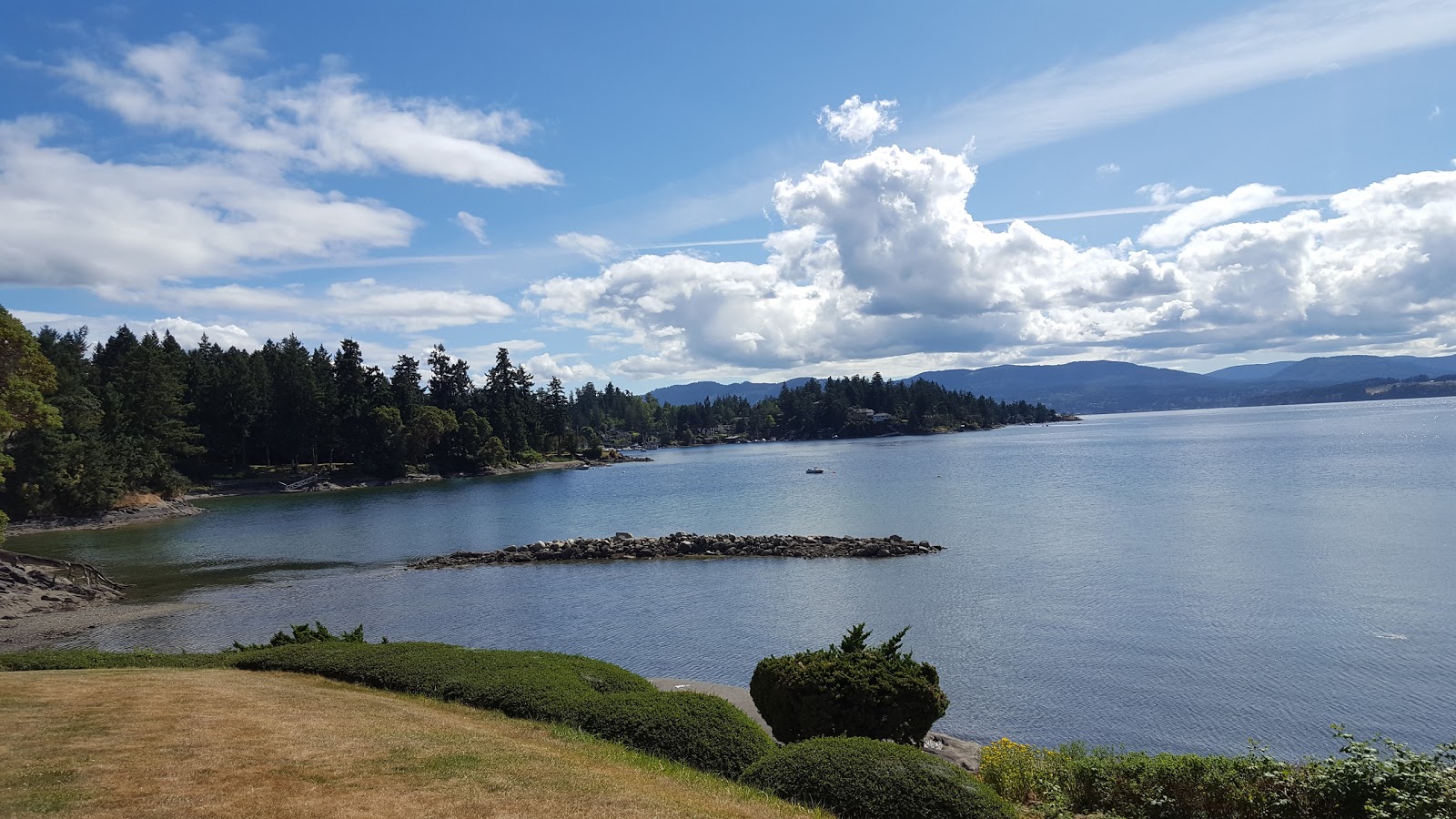 Picture for Deep Cove Chalet