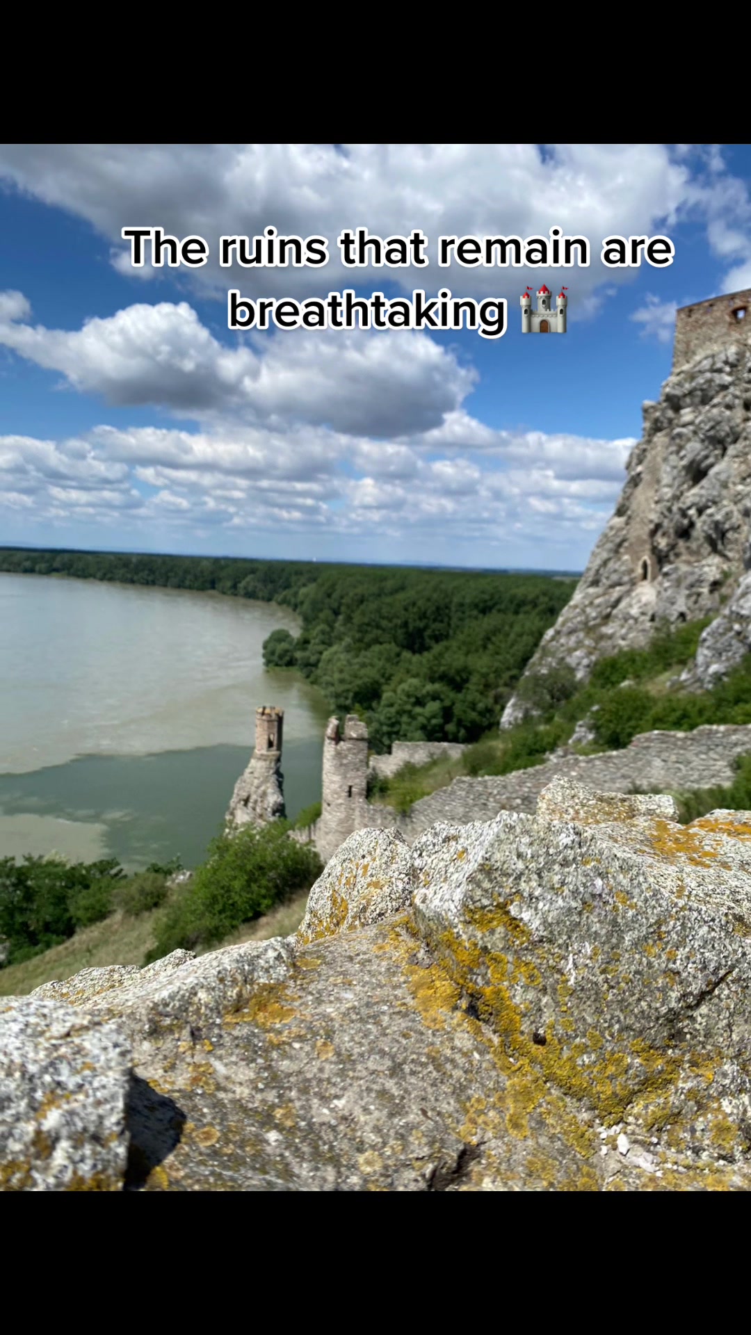Девинский замок