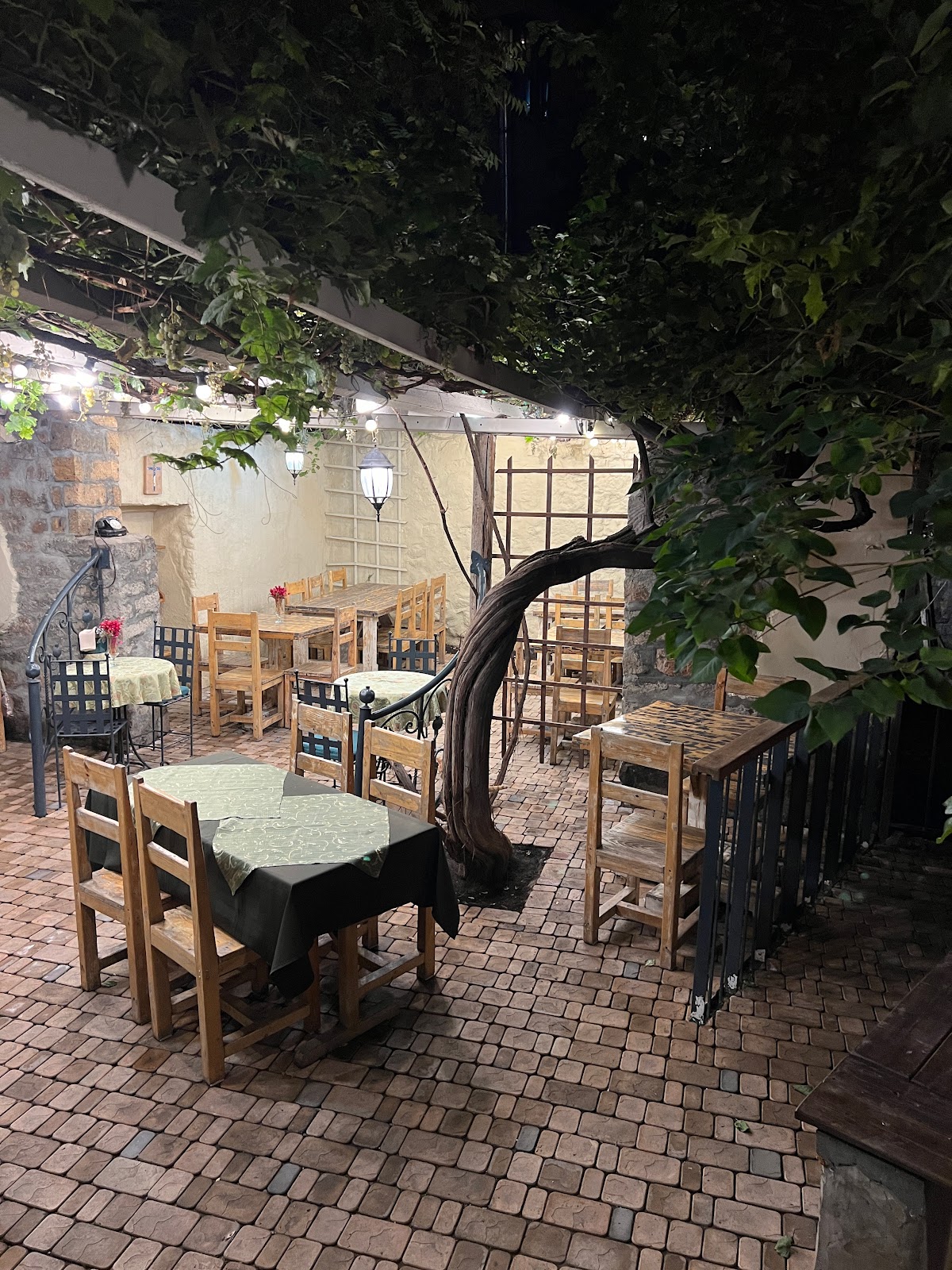 תמונה עבור Dolmama Restaurant