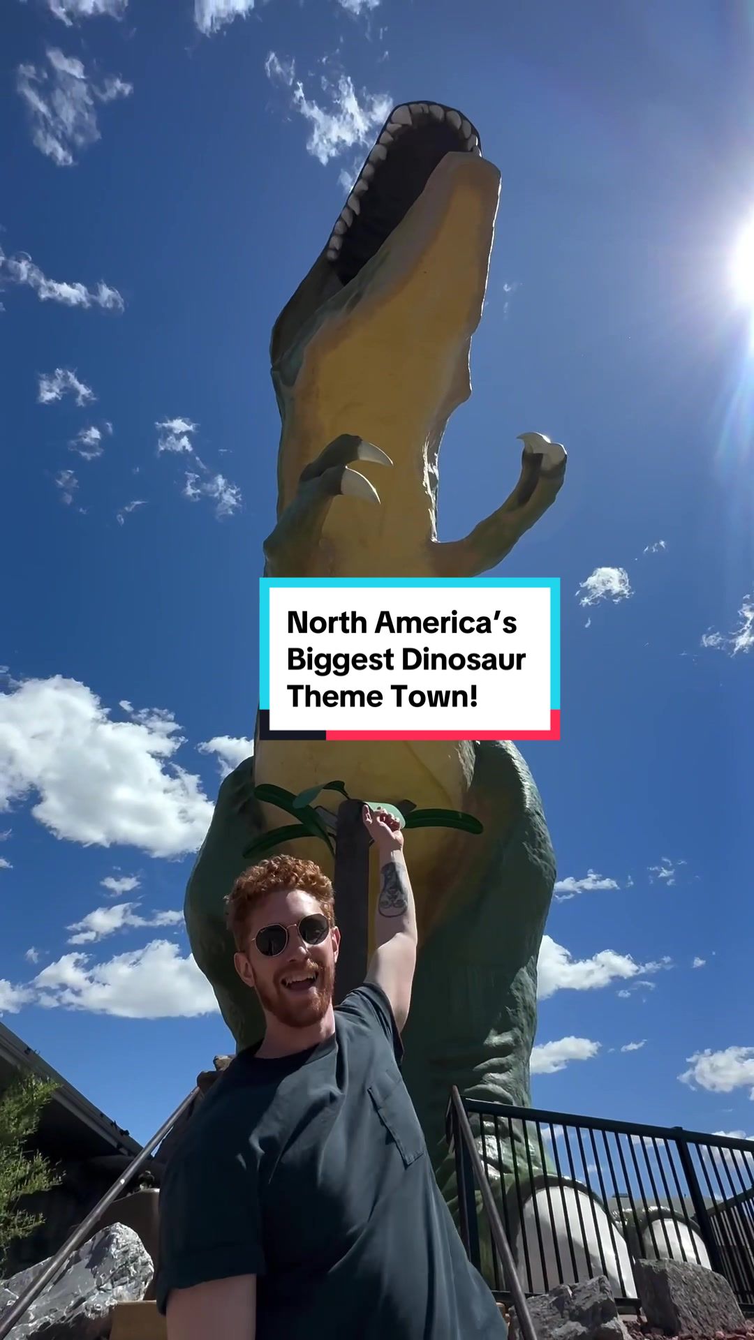 Drumheller - Hoodoos and Royal Tyrrell Museum (outdoor landmarks)