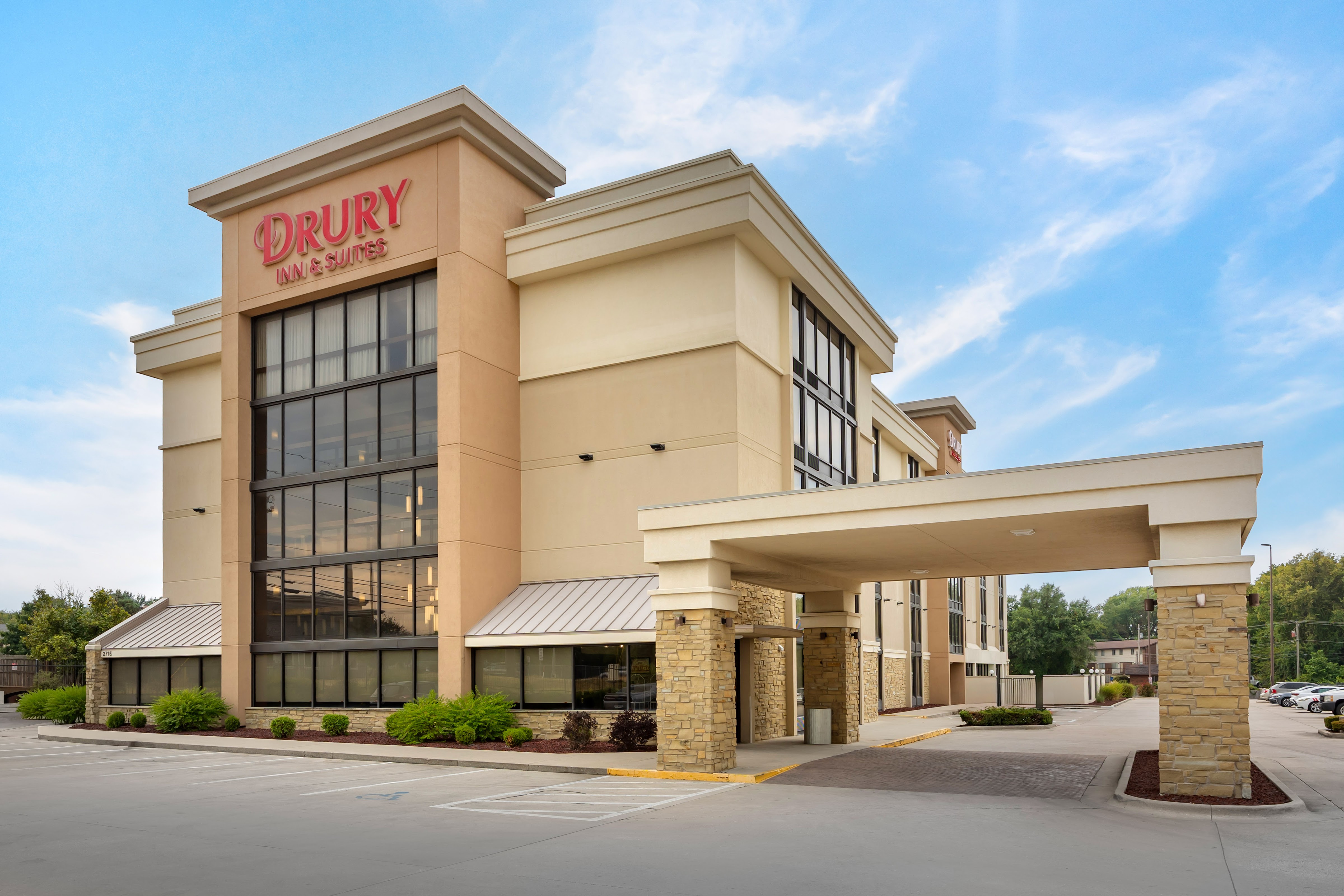 Picture for Drury Inn & Suites Springfield (Springfield, MO)