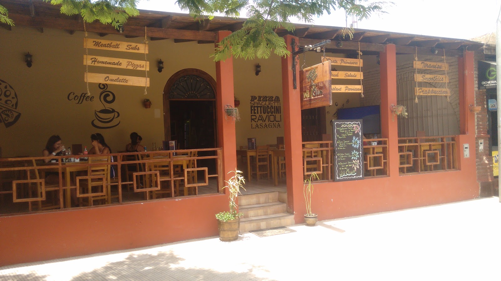 Picture for El Salar Restaurant, Huacachina