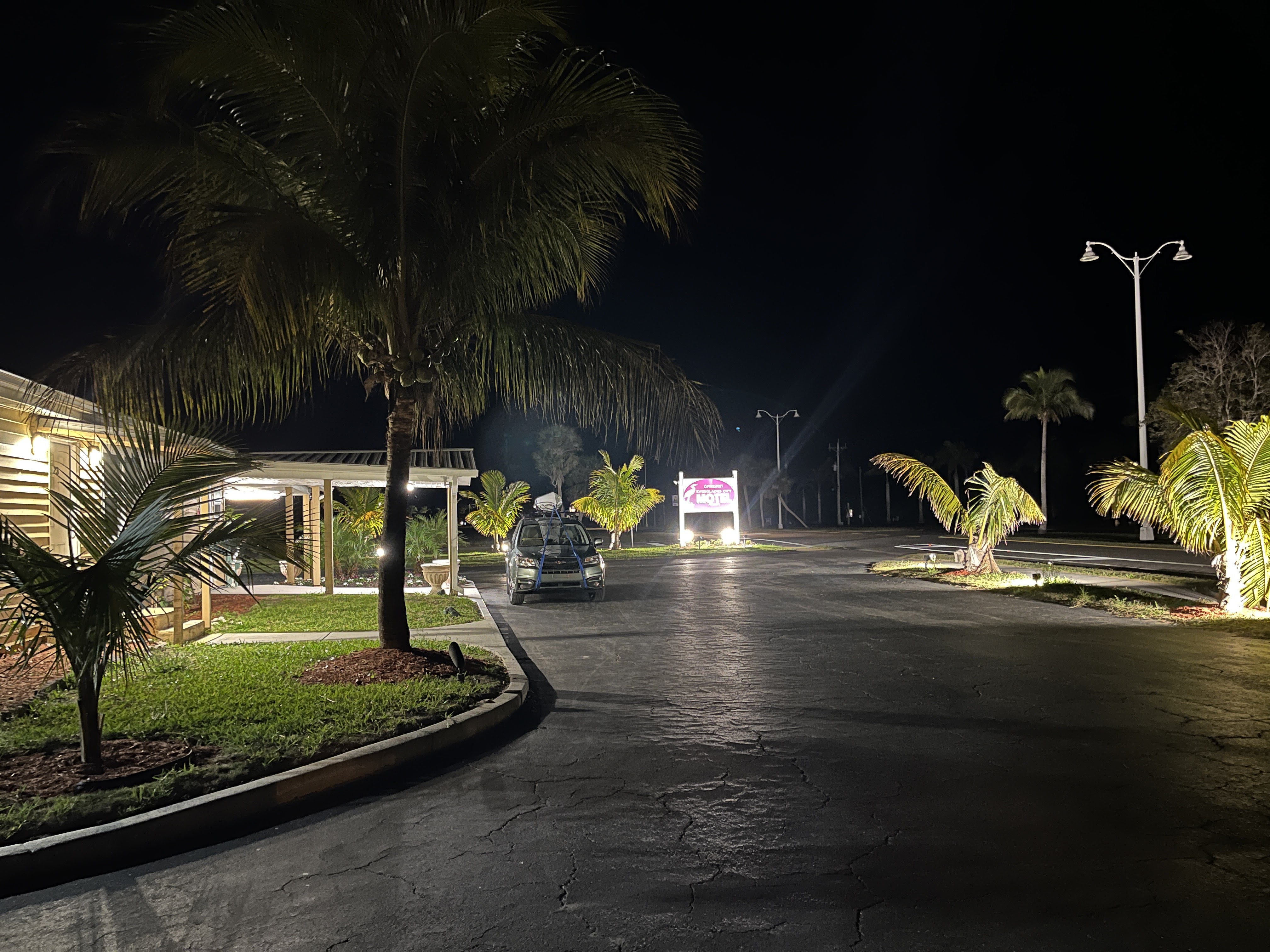 Picture for Everglades City Historic Inn (Everglades gateway area, FL)