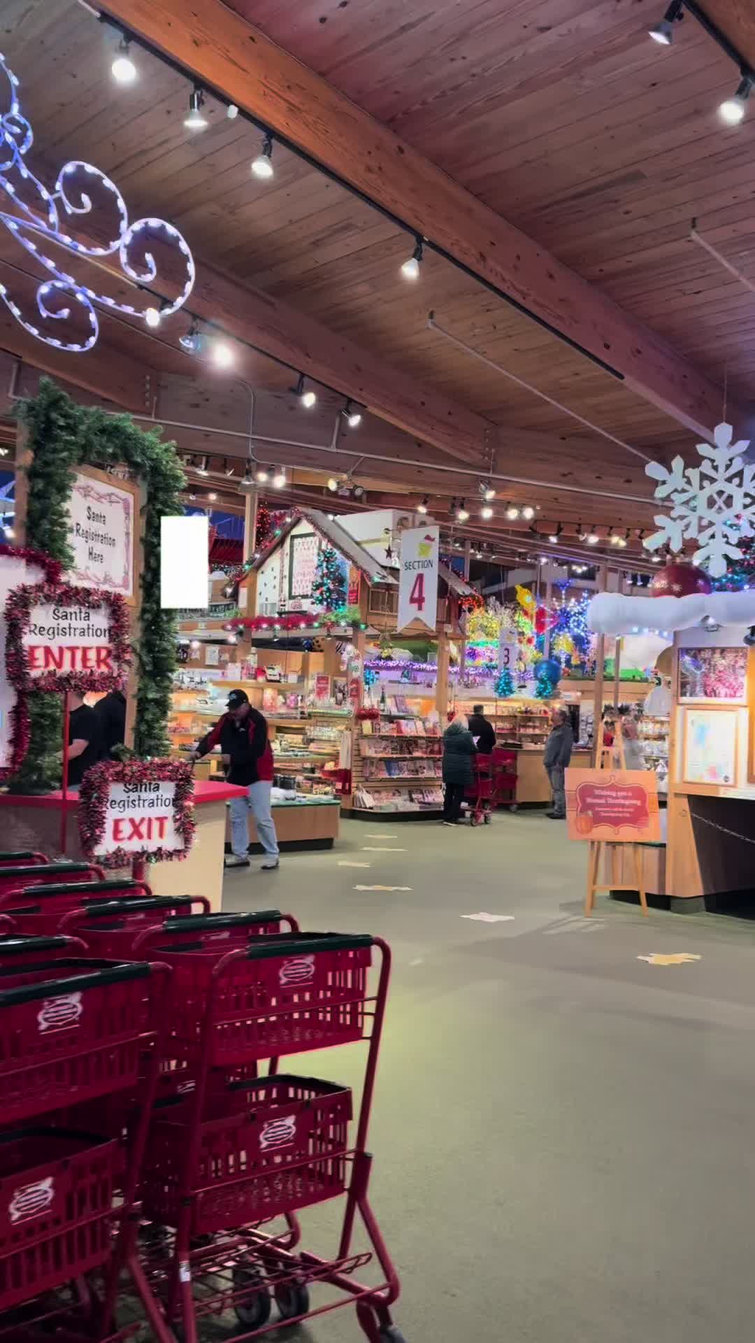 Frankenmuth (Bronner's CHRISTmas Wonderland & Riverfront)