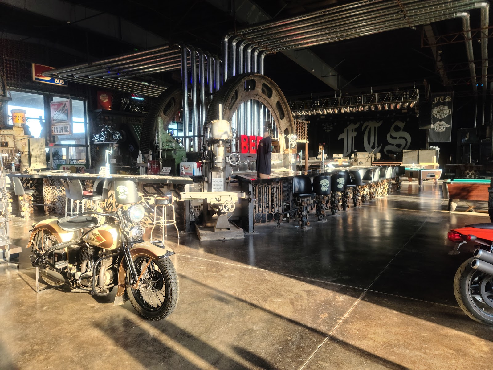 Picture for Full Throttle Saloon