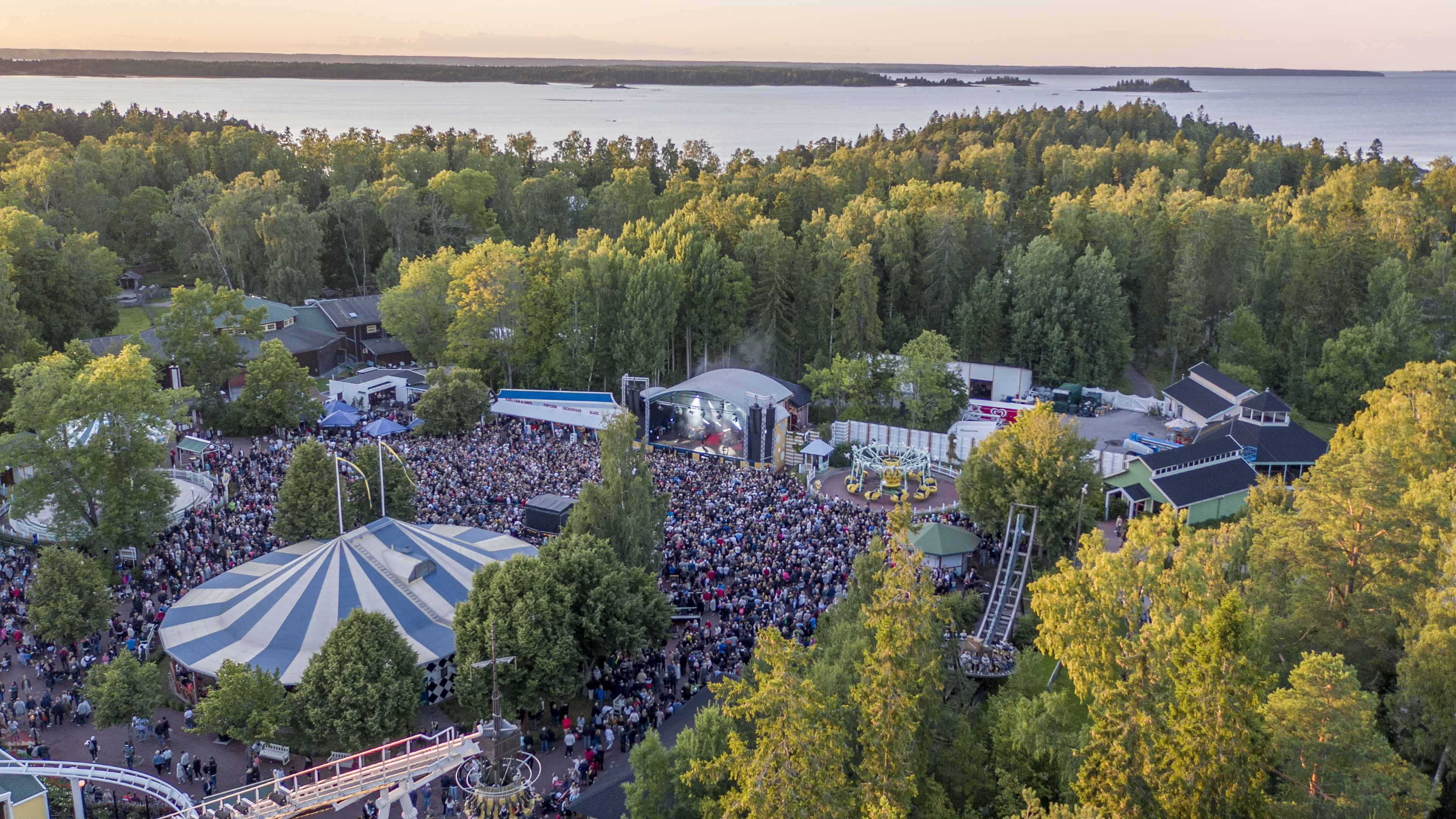 Furuvik Park (парк развл ечений и зоопарк, неподалёку от Гавле)