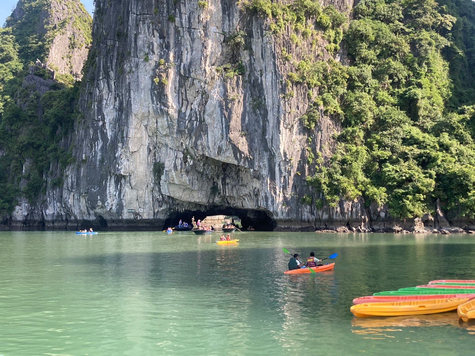 Luon Cave / Luon Bay (kayaking area)