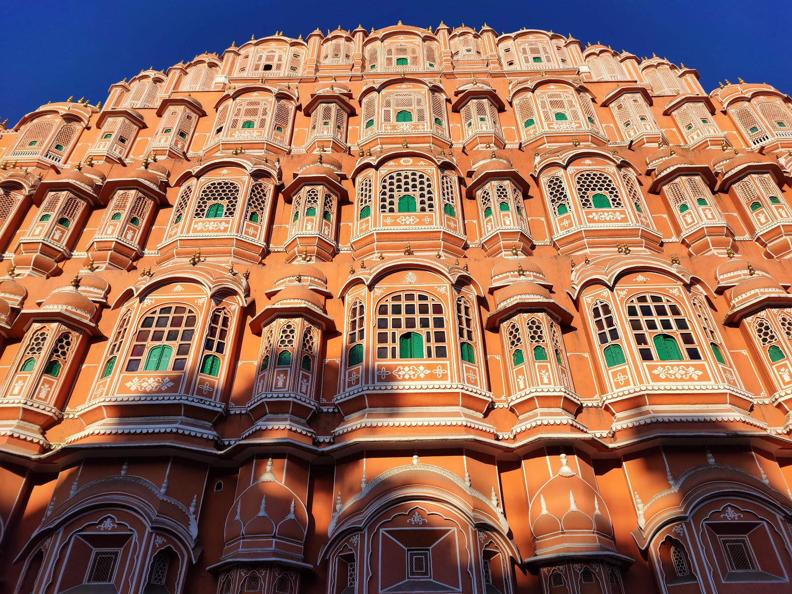 ג'איפור – ארמון הרוחות (Hawa Mahal)