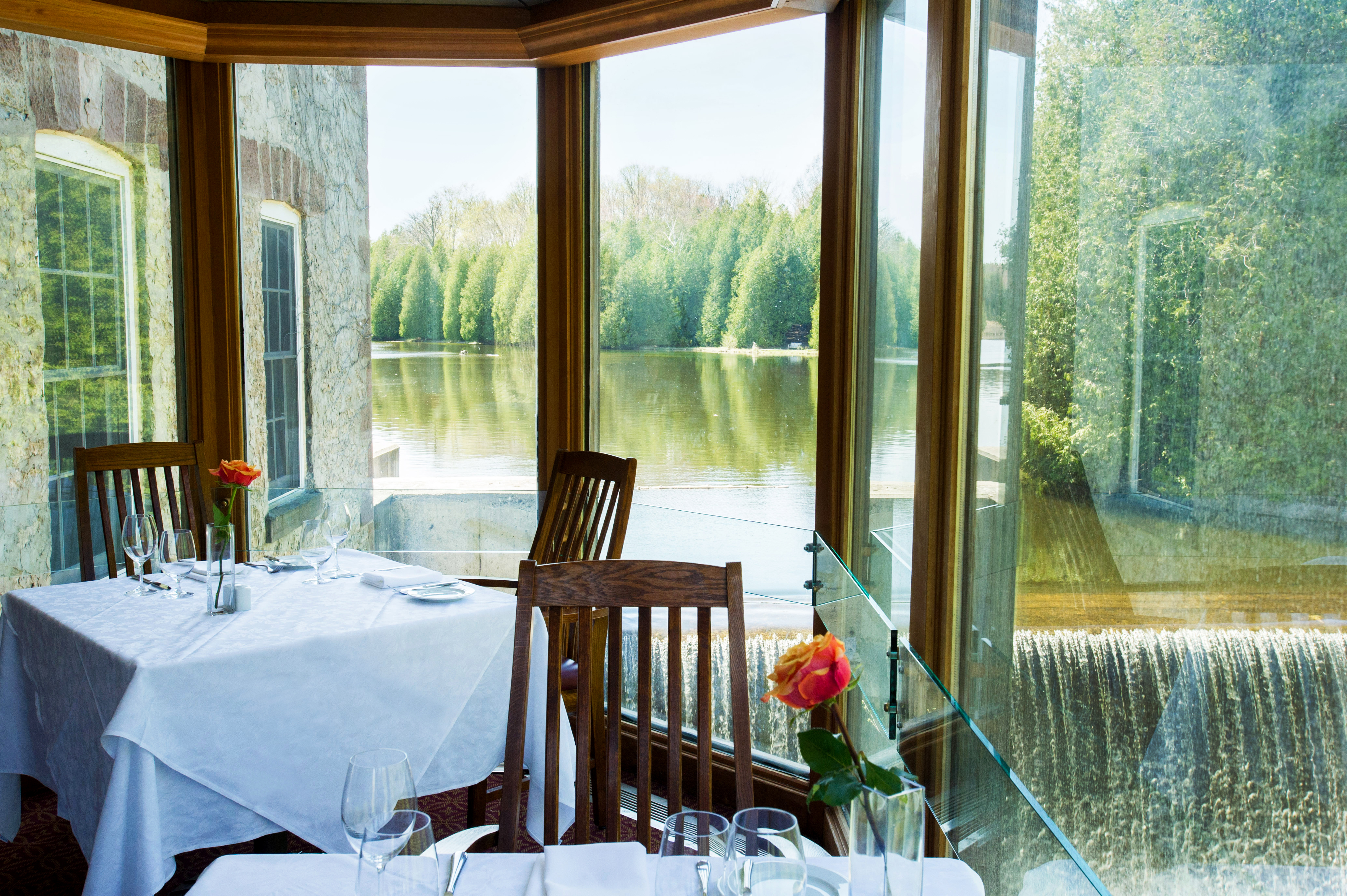 תמונה עבור The Millcroft Inn & Spa Restaurant (Headwaters Restaurant)