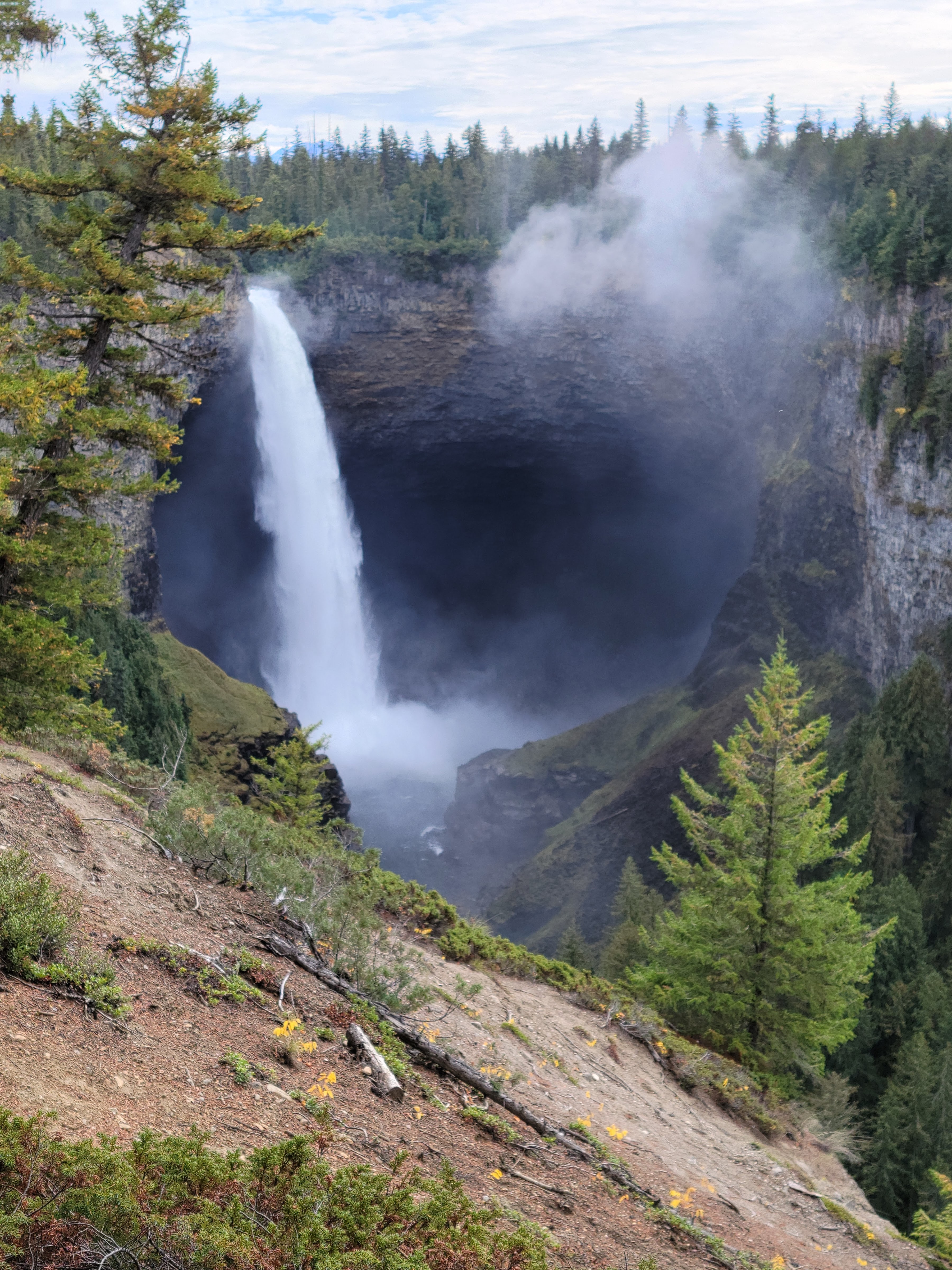 Wells Gray Provincial Park - Helmcken Falls