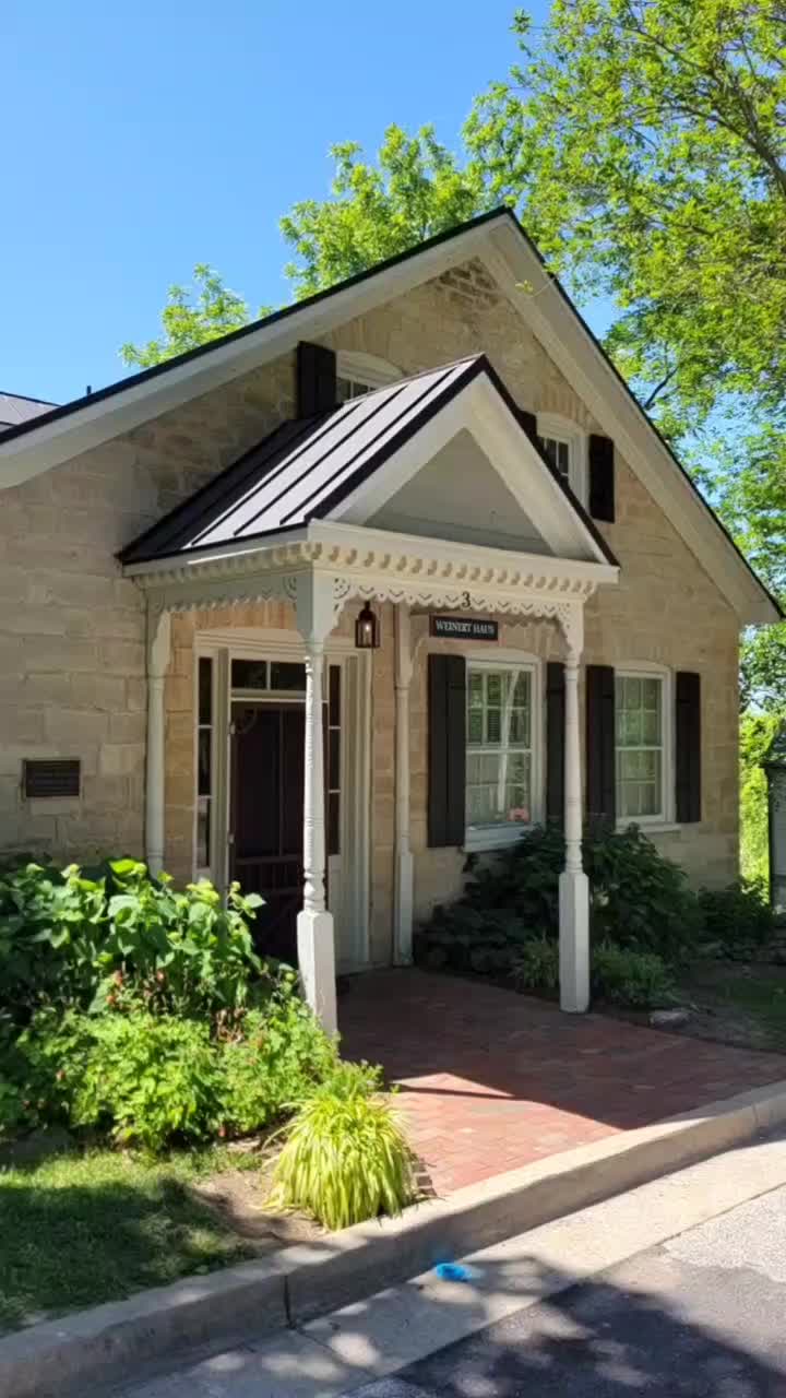 Hermann, MO (Missouri River valley wineries and historic district)