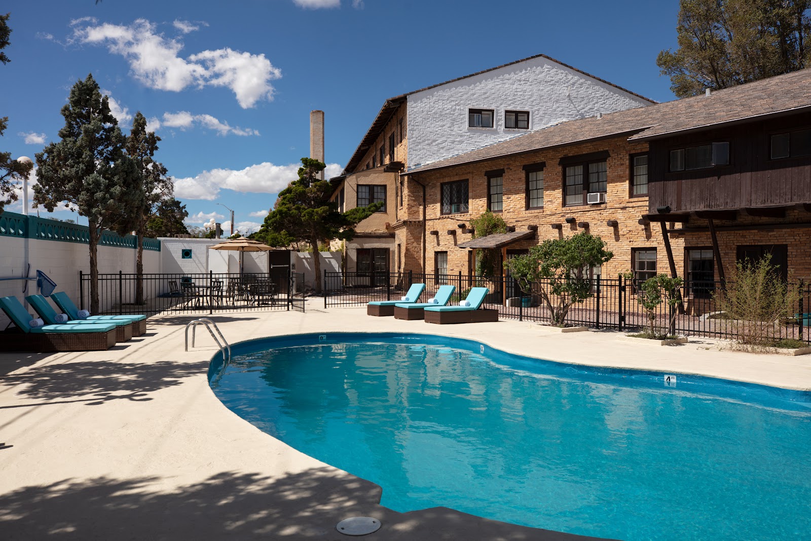 Picture for El Rancho Hotel and Motel