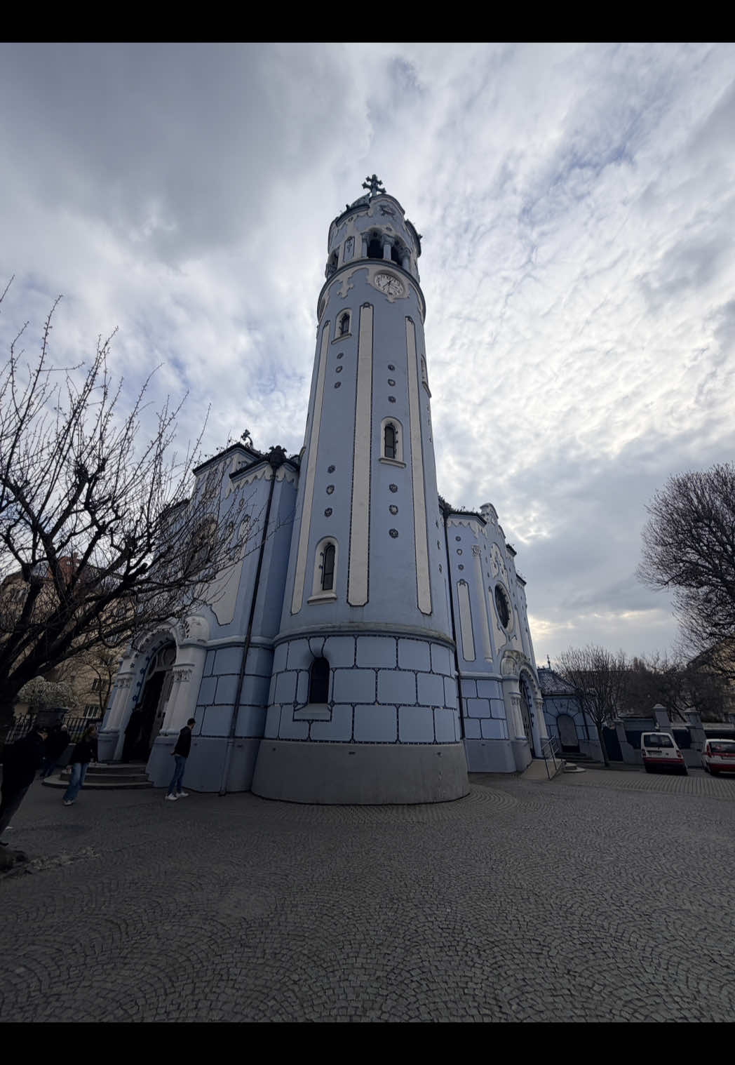 הכנסייה הכחולה – כנסיית אליזבת הקדושה (Blue Church)