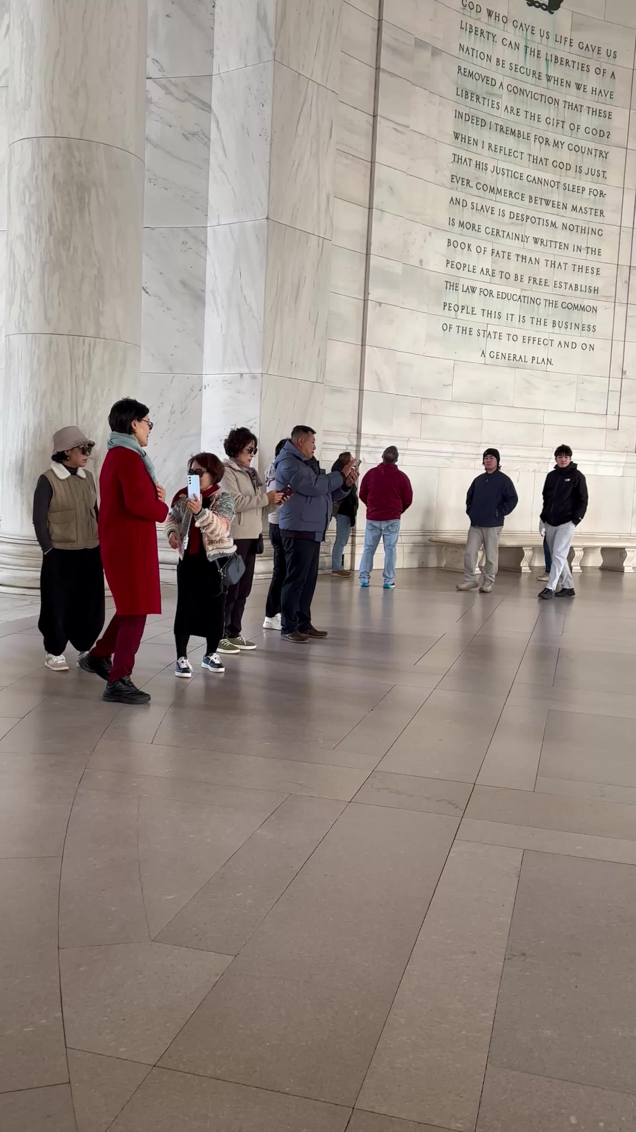 האנדרטה לזכר ויטמן/ג'פרסון (Jefferson Memorial)