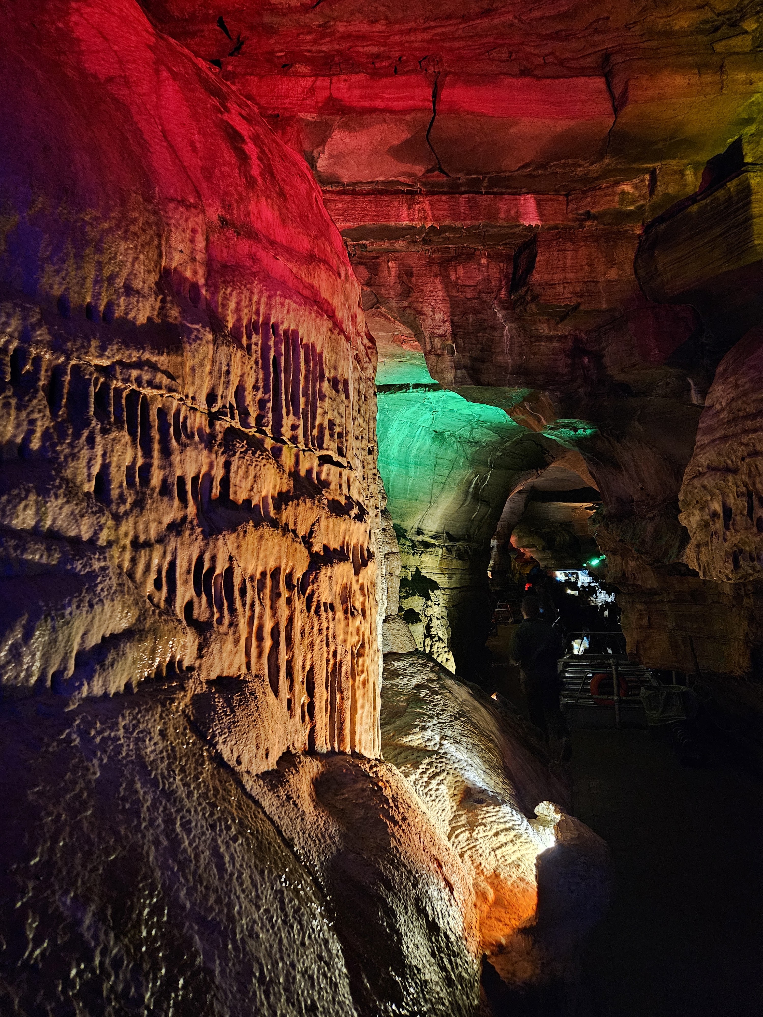 Howe Caverns