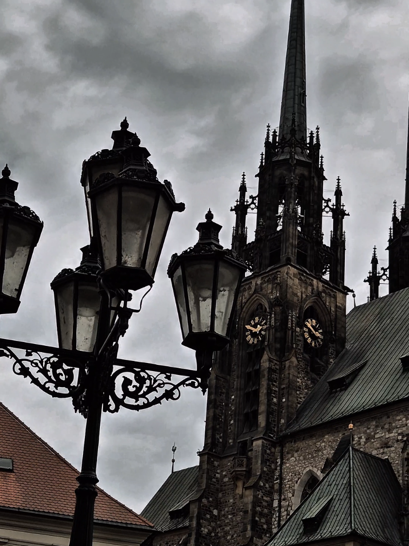 הקתדרלה של פטרוס הקדוש ופאולוס הקדוש (Cathedral of St. Peter and Paul)