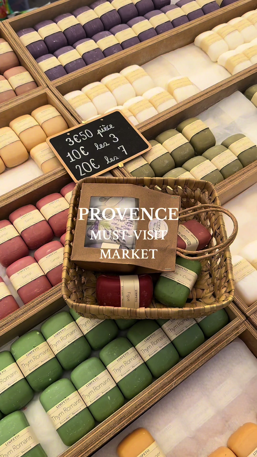 Isle-sur-la-Sorgue Sunday Market