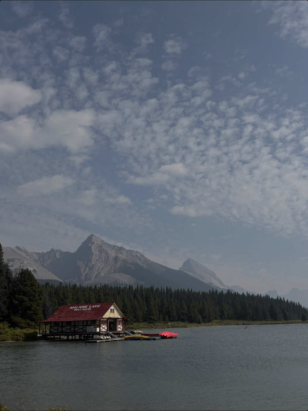 Jasper National Park - Maligne Lake Viewpoint