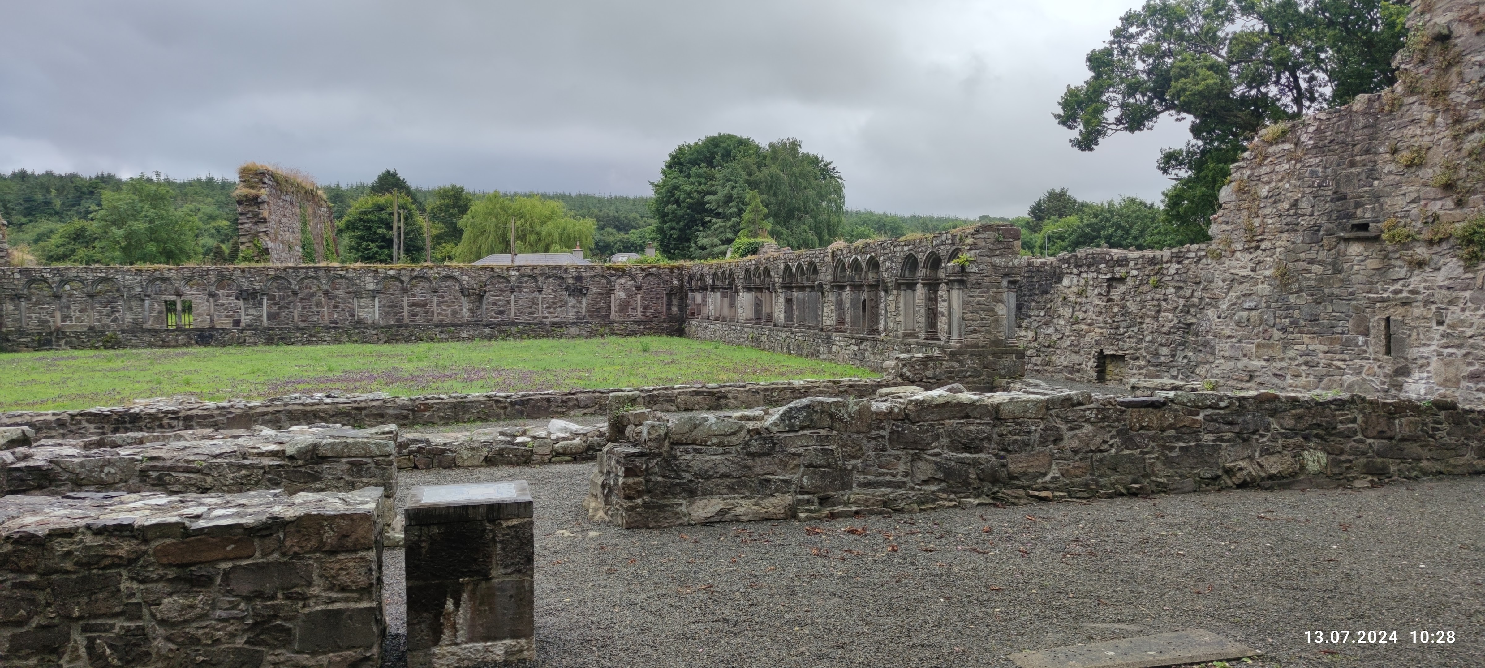 Jerpoint Park (близ Килкенни, исторические руины Jerpoint Abbey)