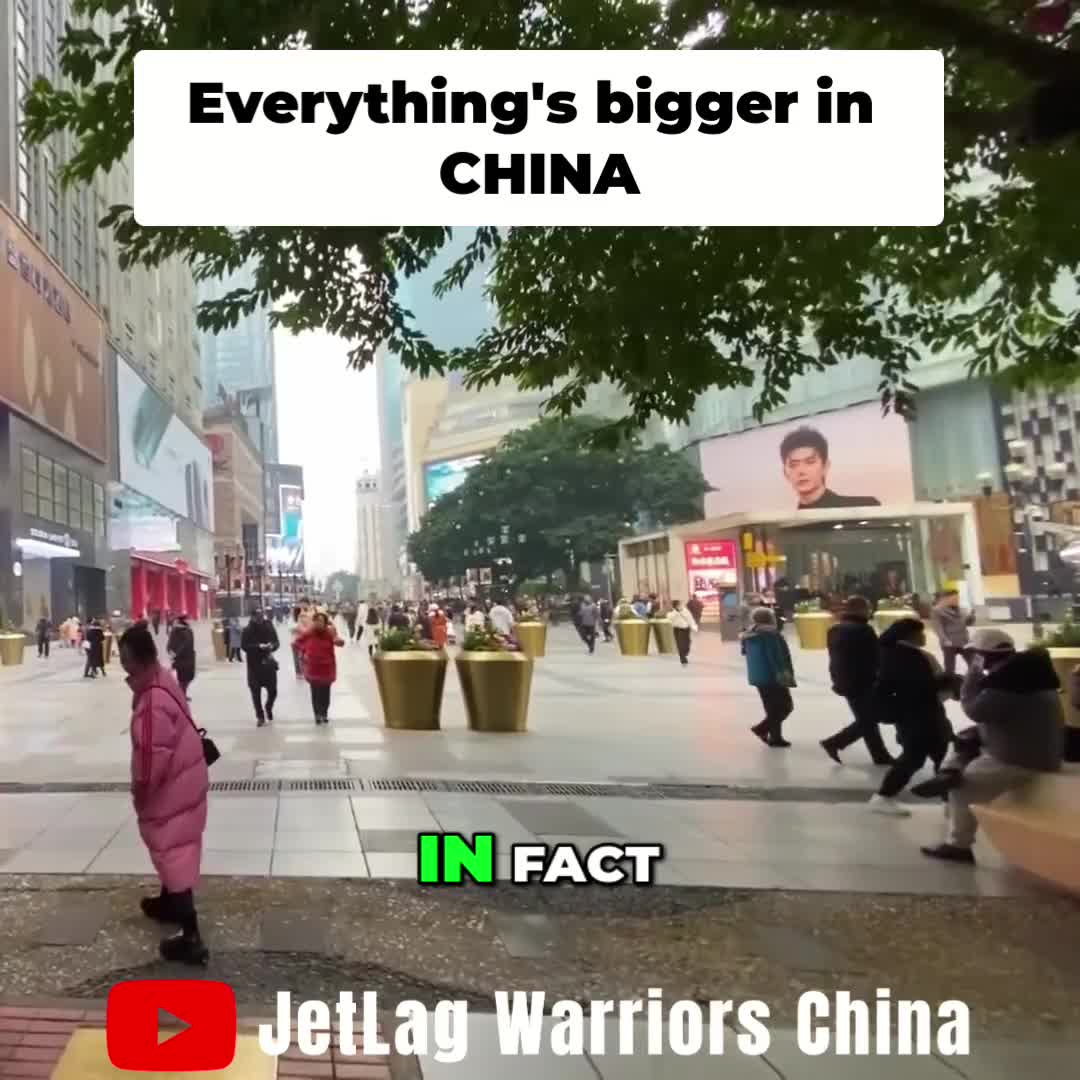 Jiefangbei Pedestrian Street (People’s Liberation Monument area)